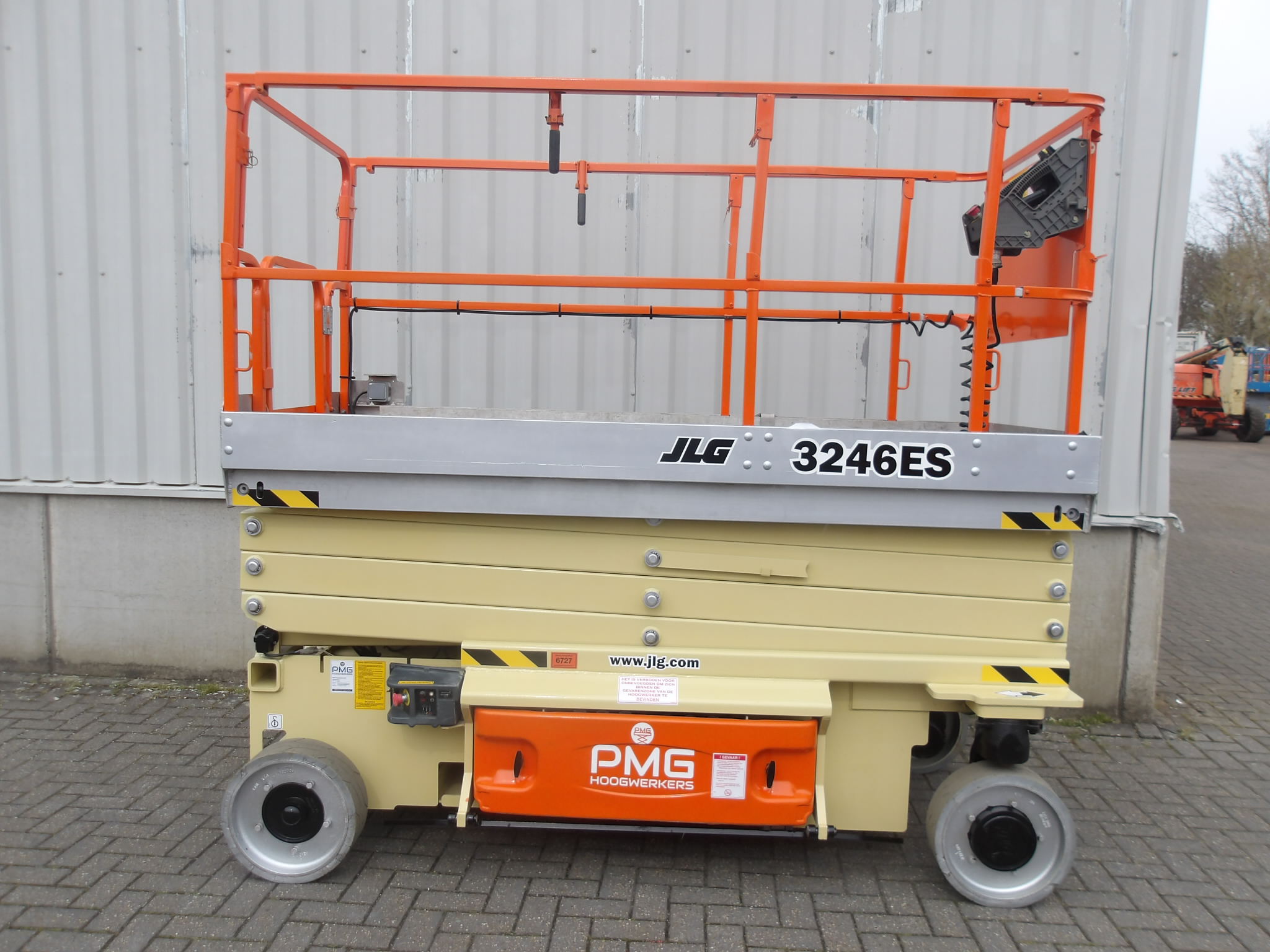 JLG 3246ES