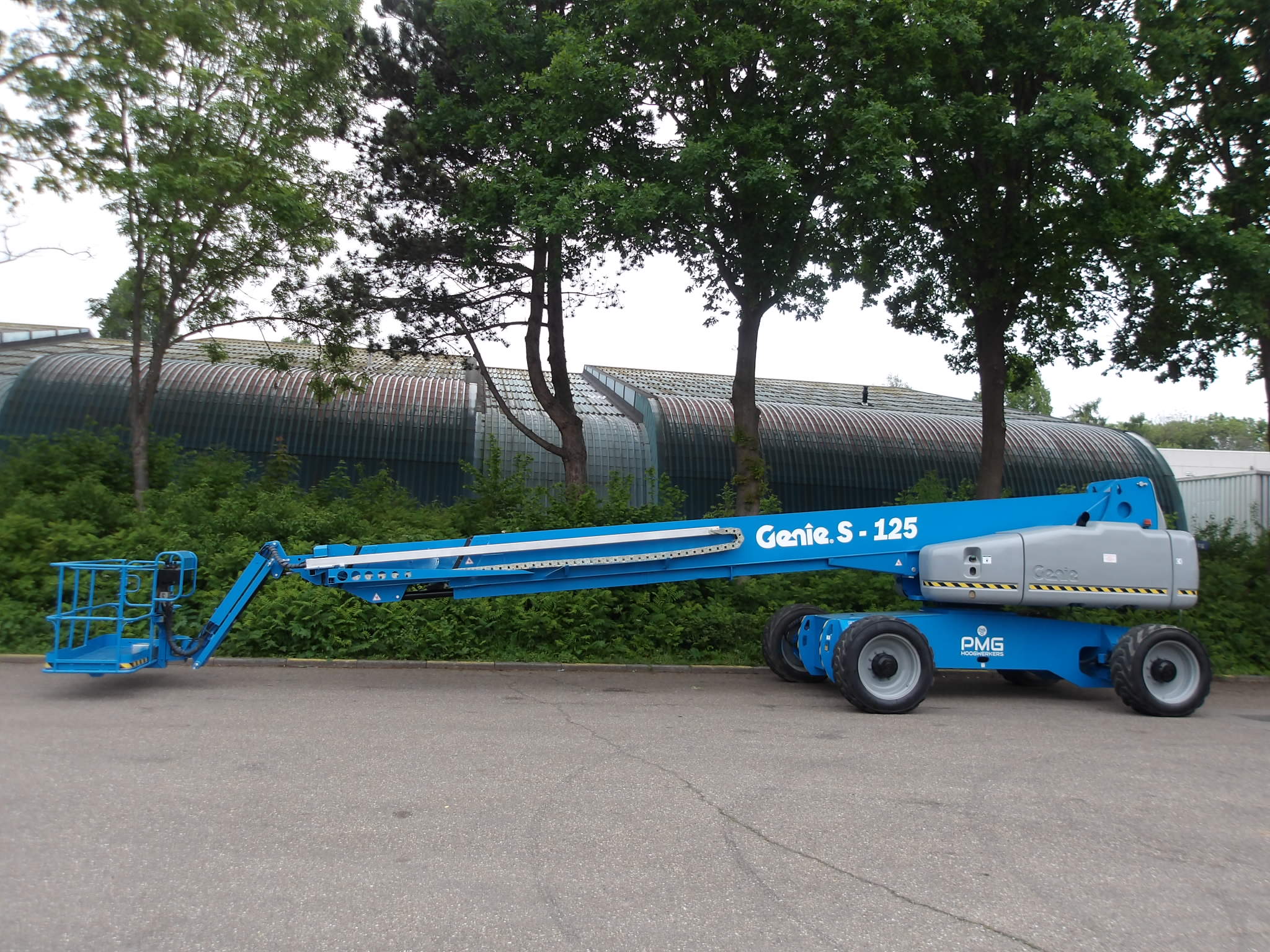 Genie S-125