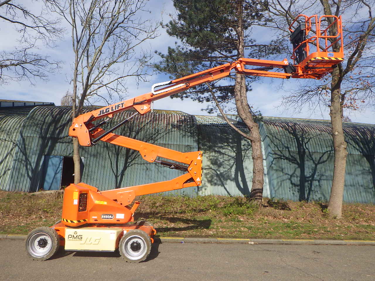 JLG E450AJ