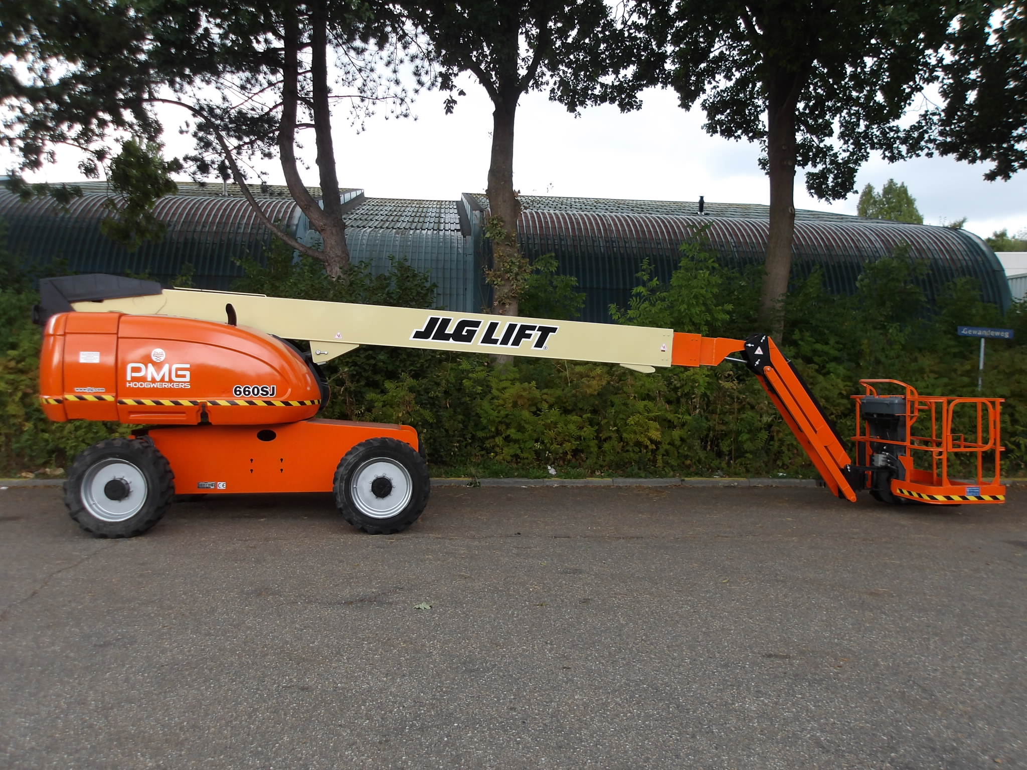 JLG 660SJ