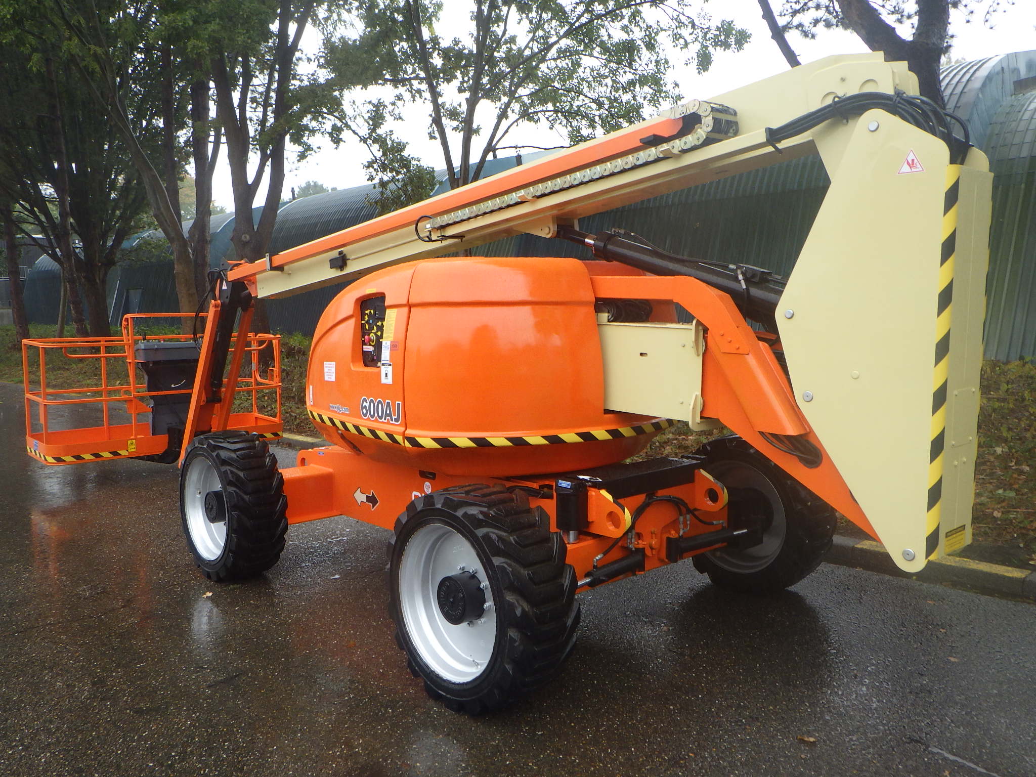 JLG 600AJ