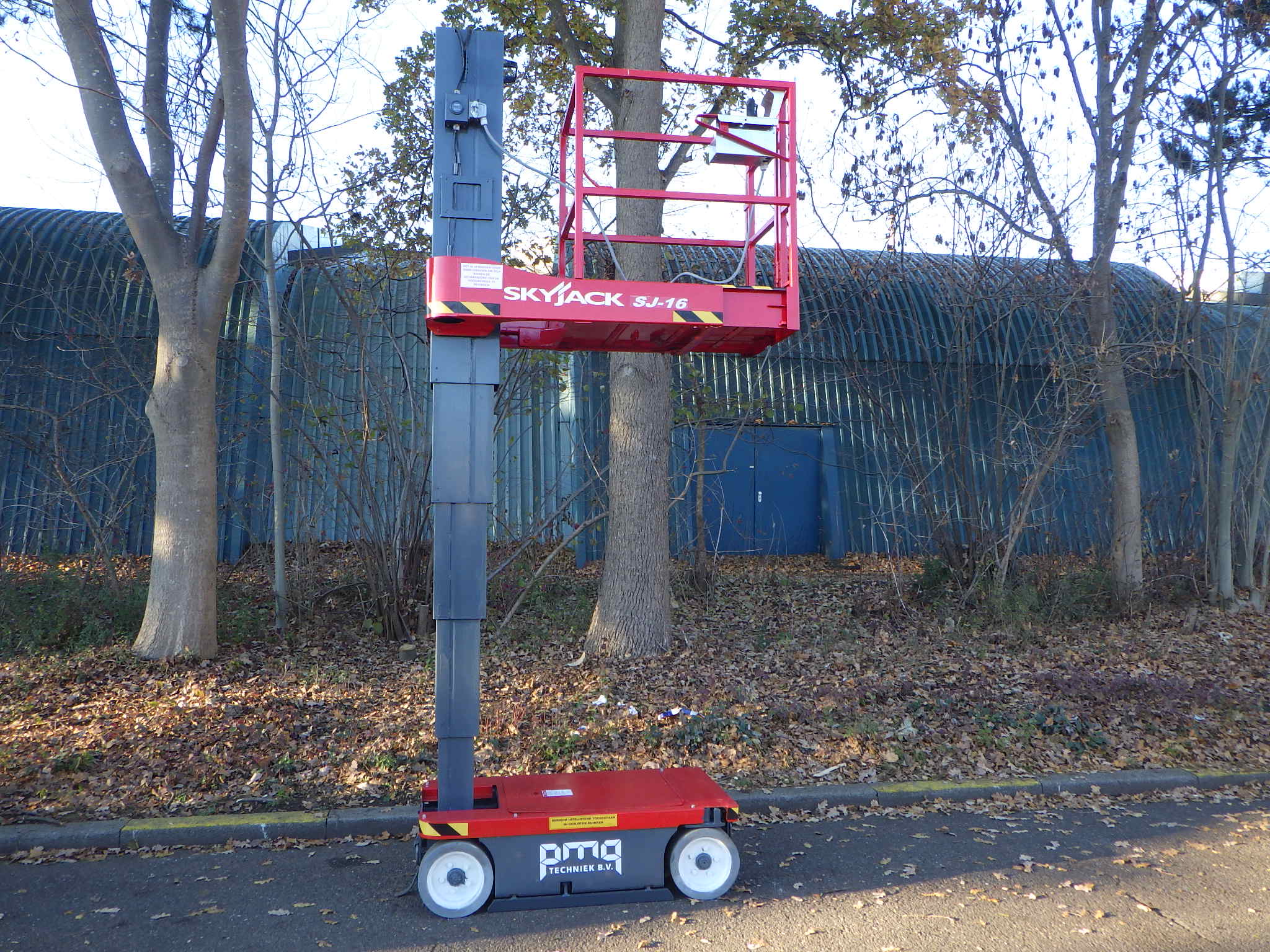 Skyjack SJ16
