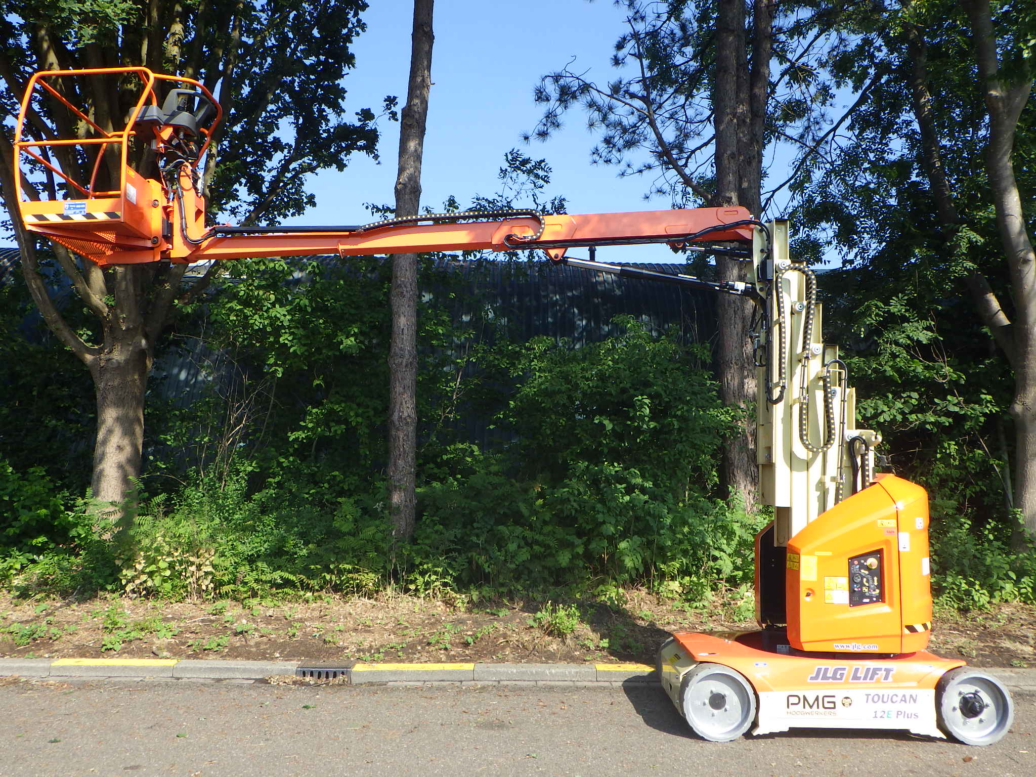 Toucan 12E Plus