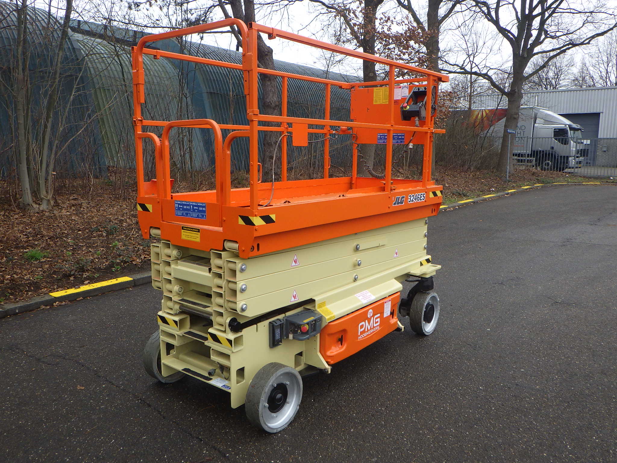 JLG 3246ES