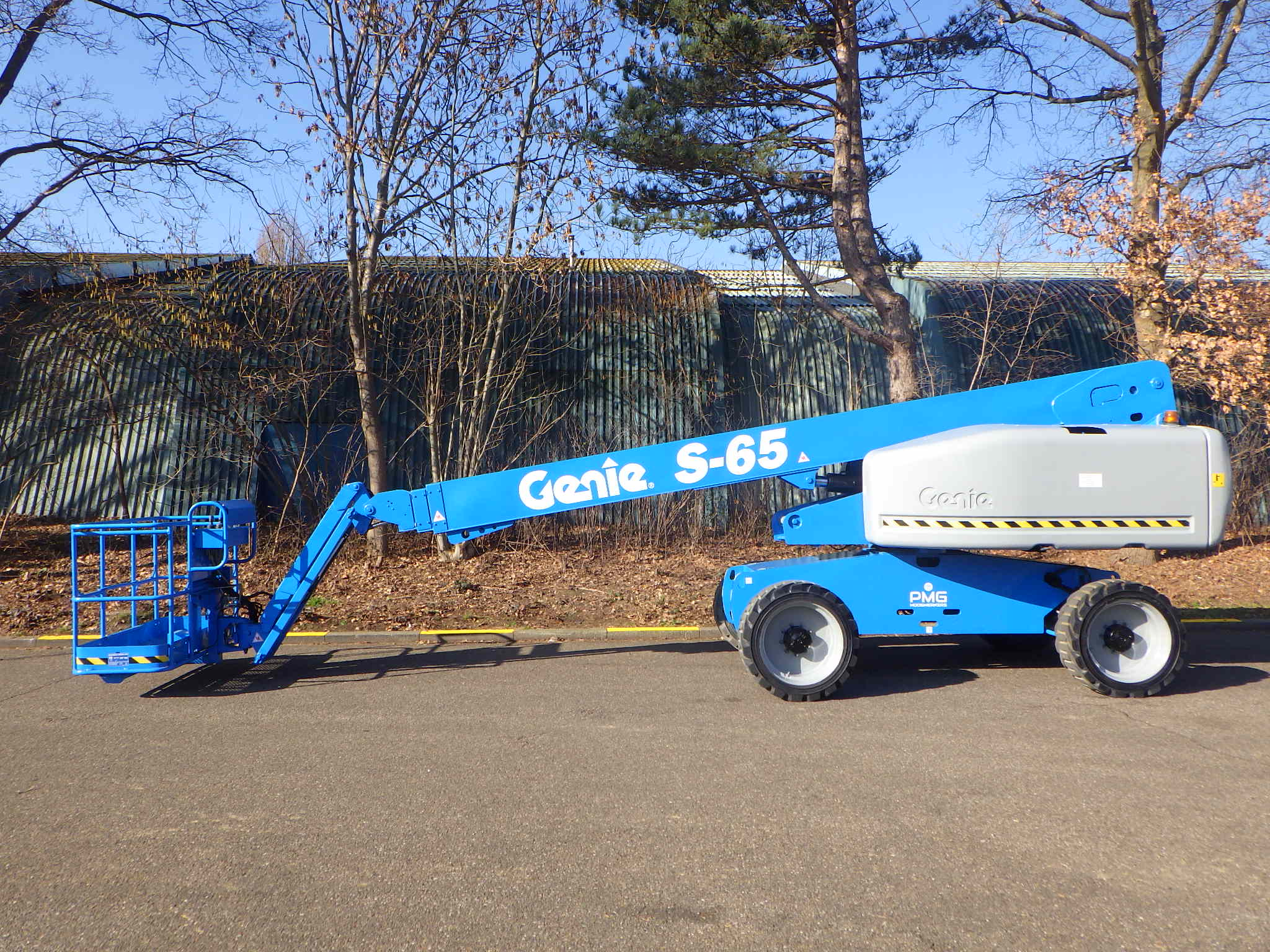 Genie S-65