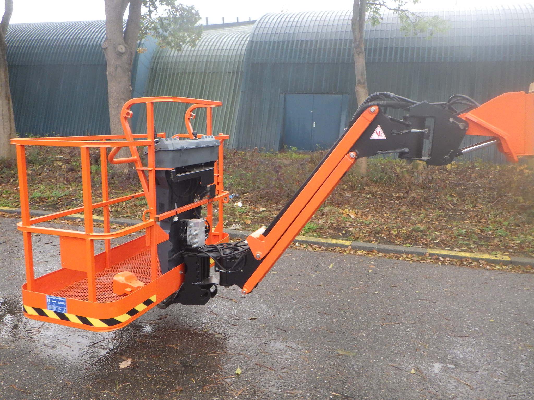 JLG M600JP