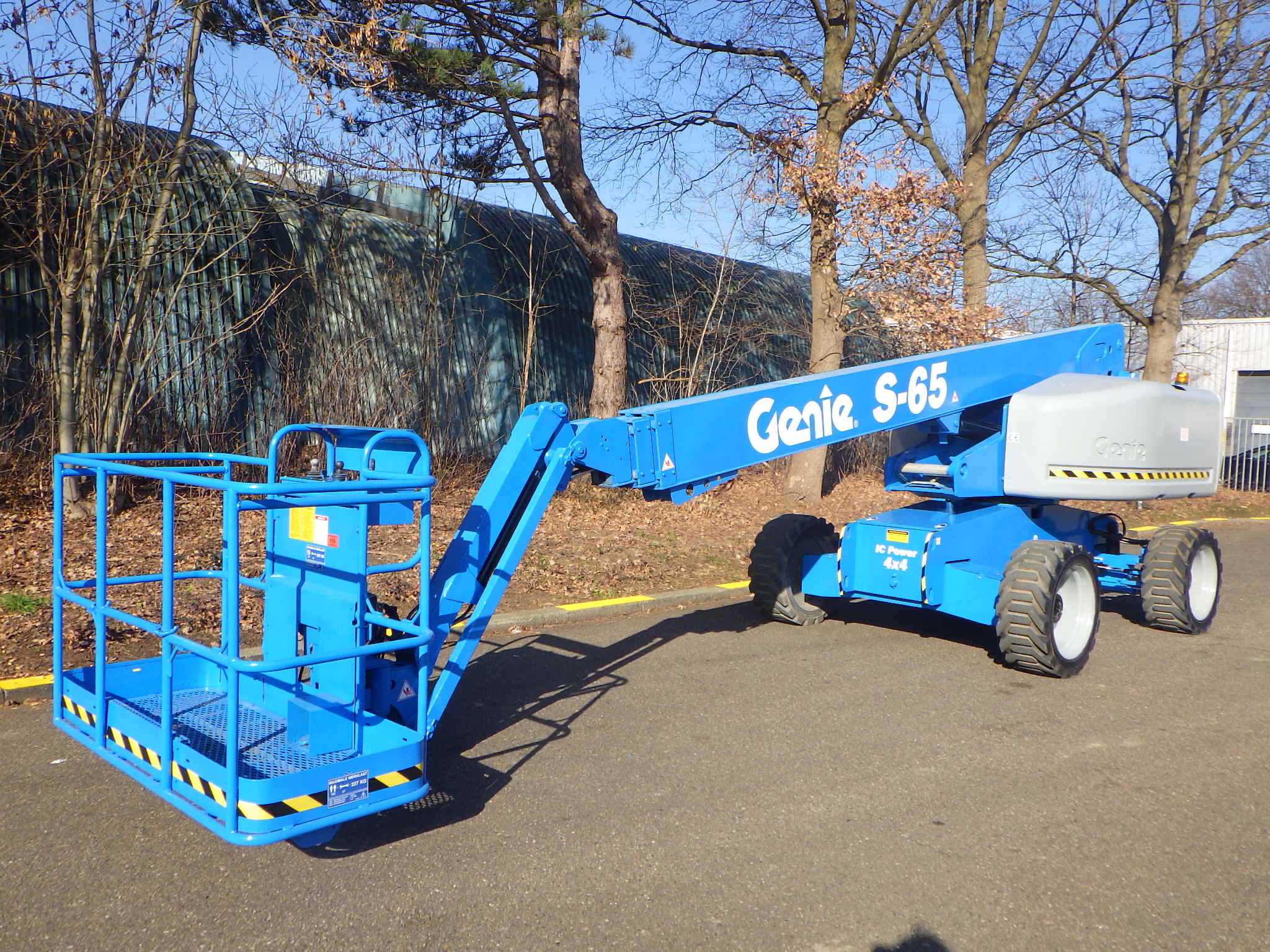 Genie S-65