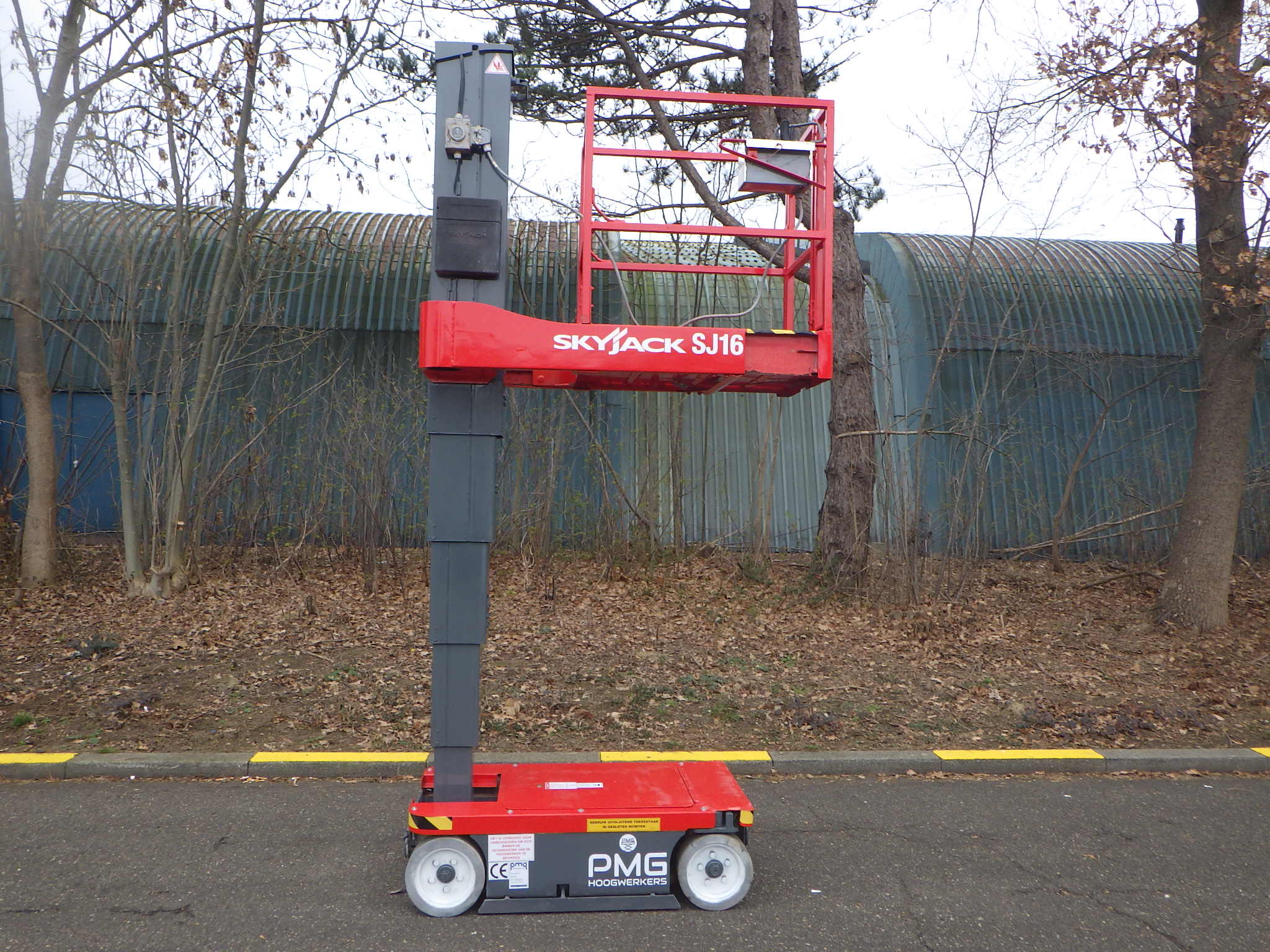 Skyjack SJ16