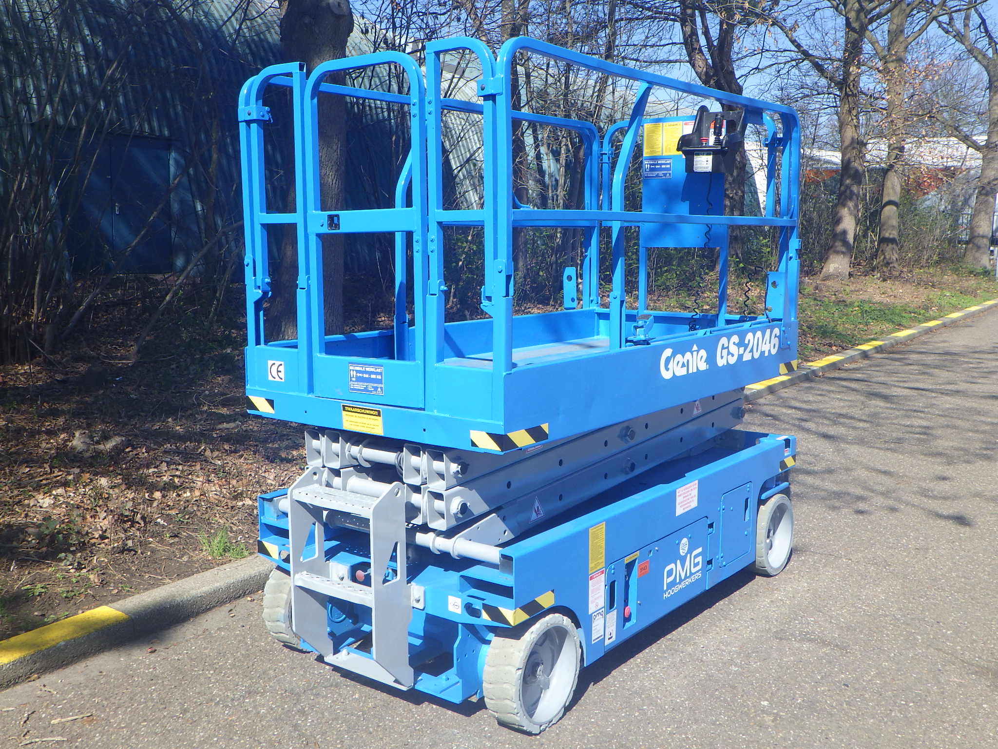Genie GS-2046