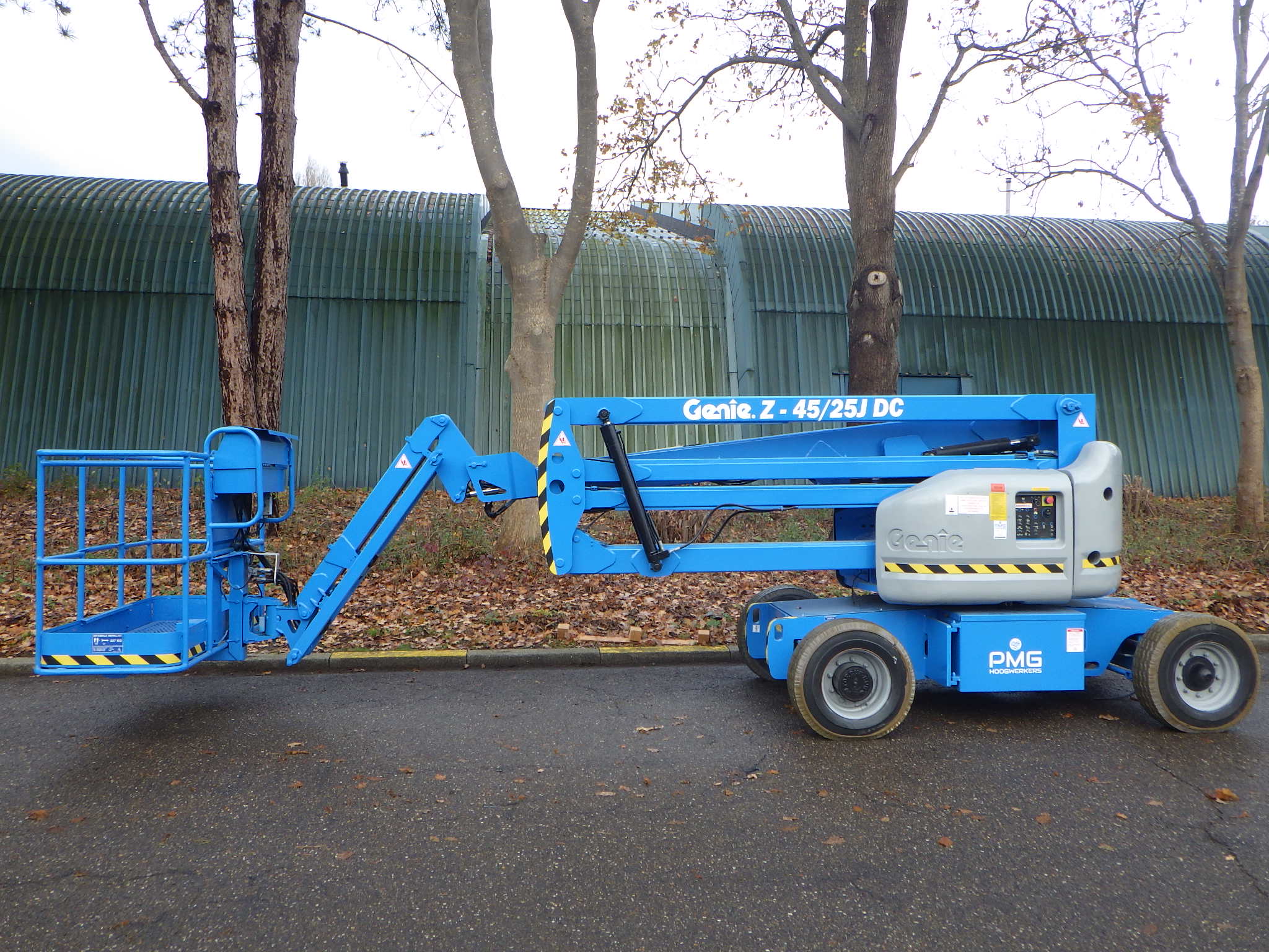 Genie Z-45/25J DC