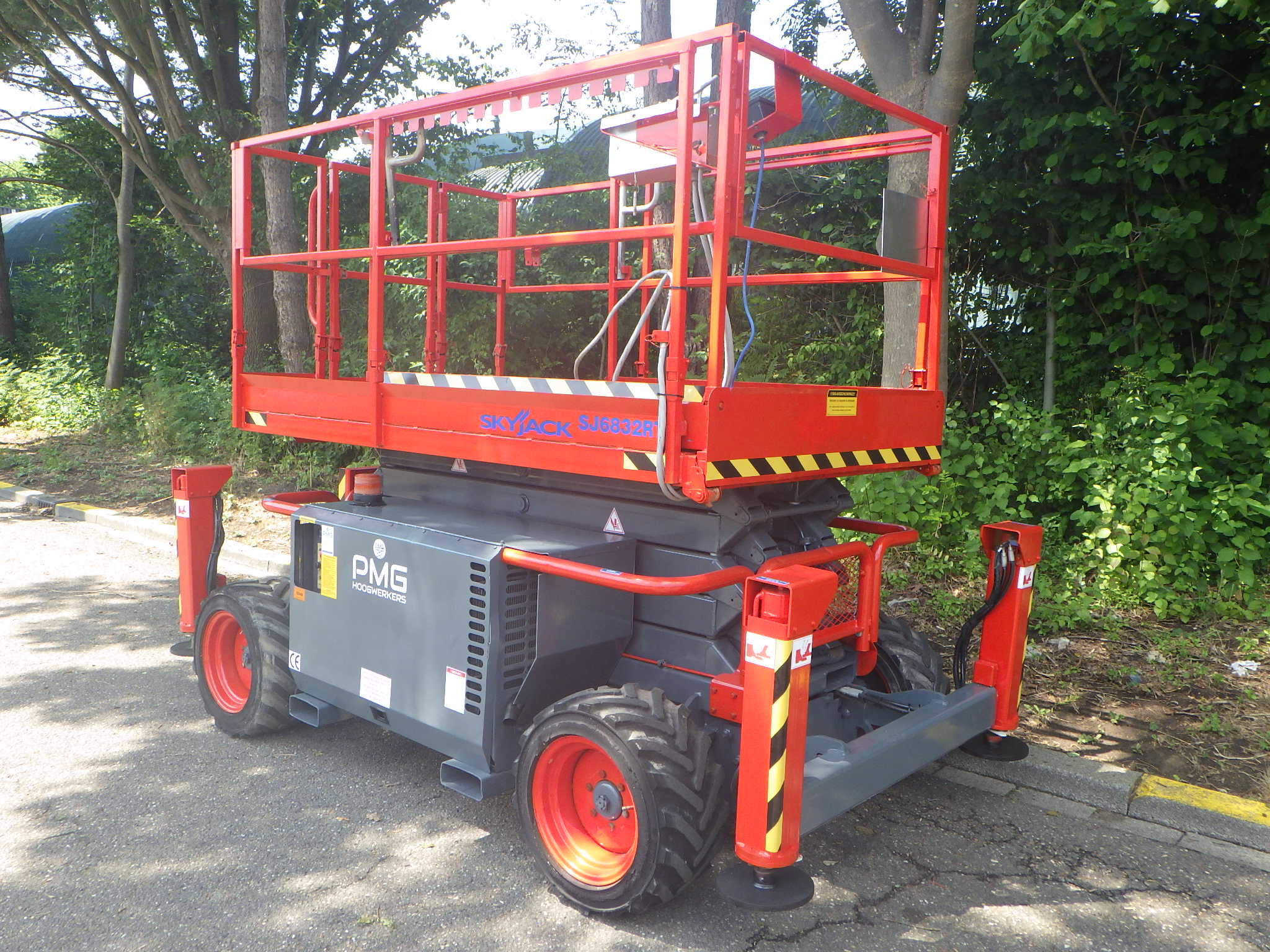 Skyjack SJ6832RT
