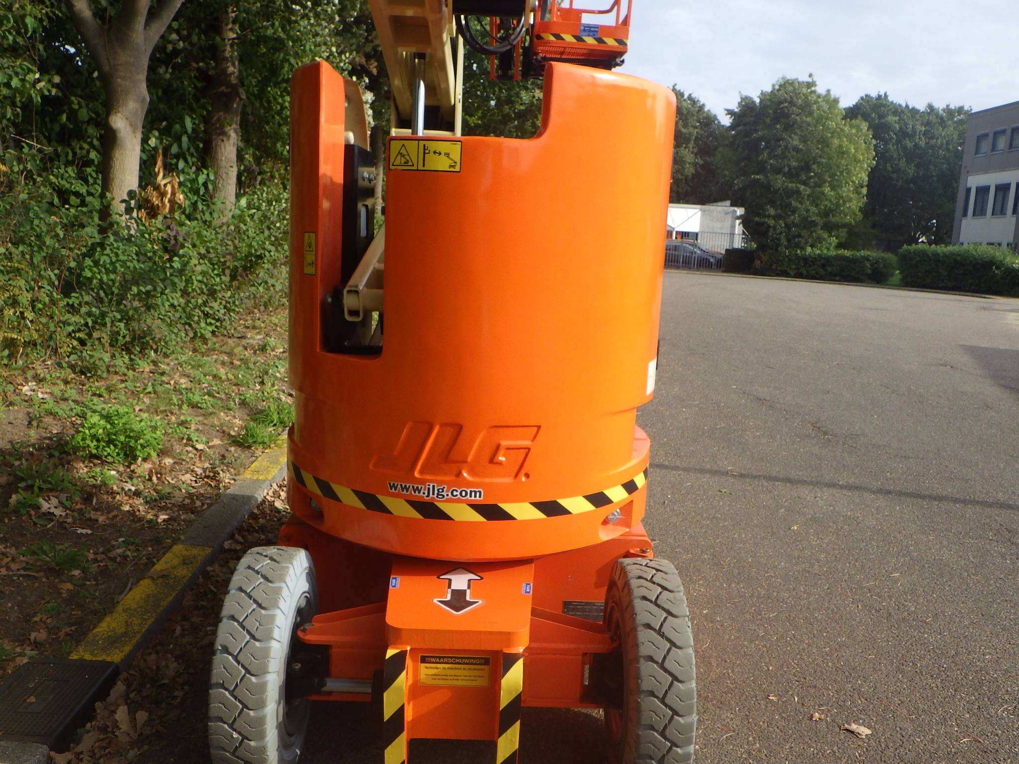JLG E300AJP