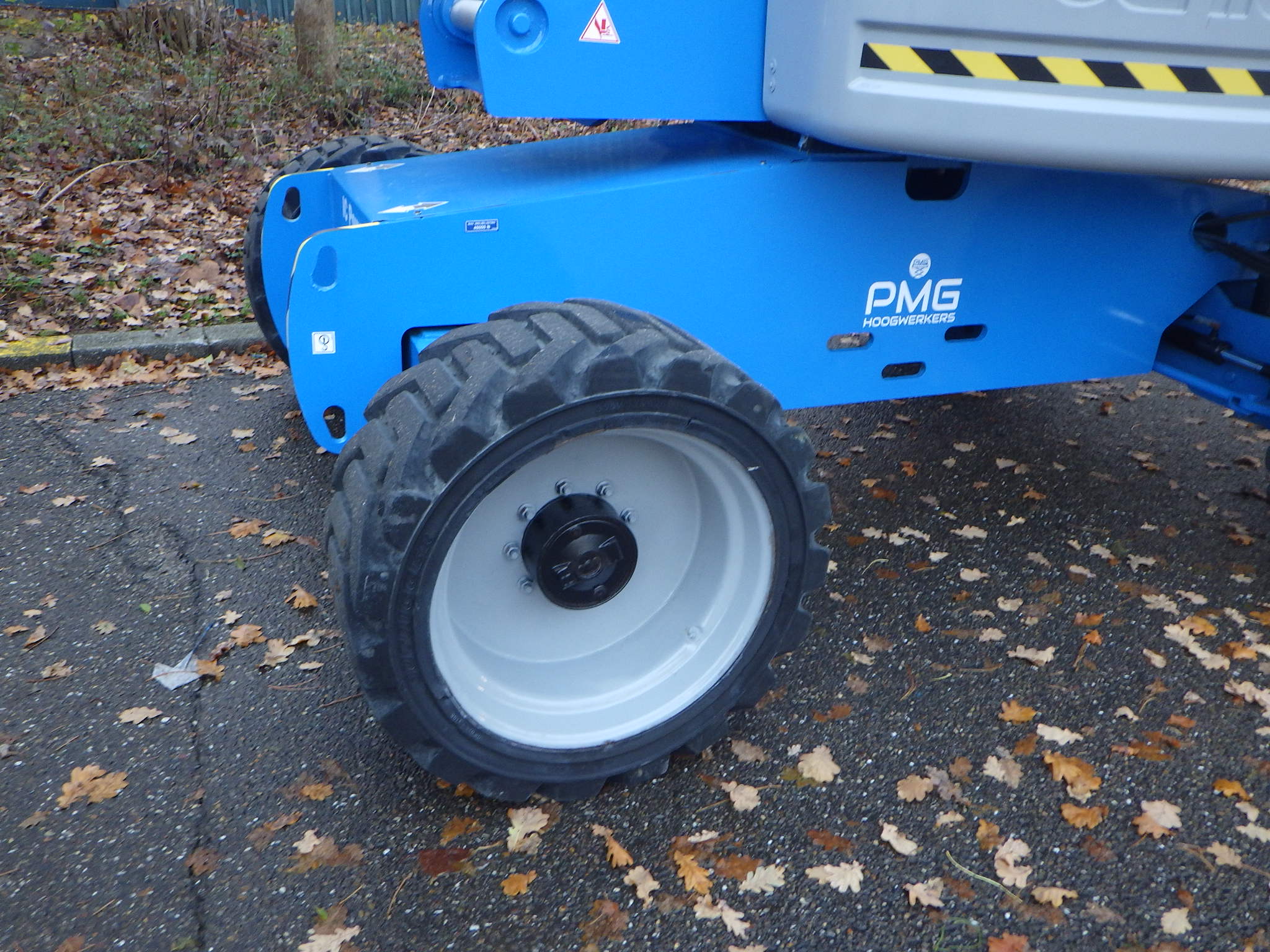 Genie S-65