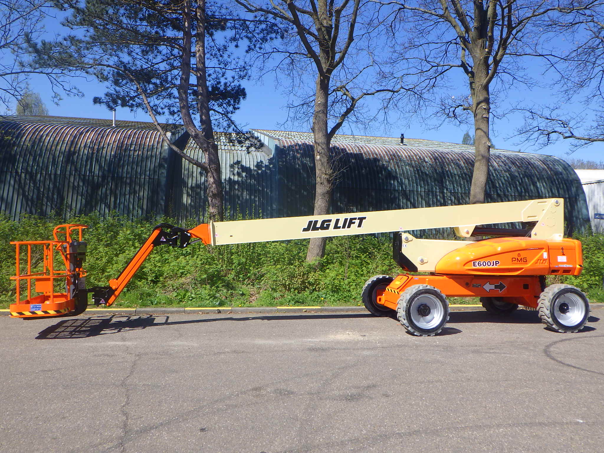 JLG E600JP 