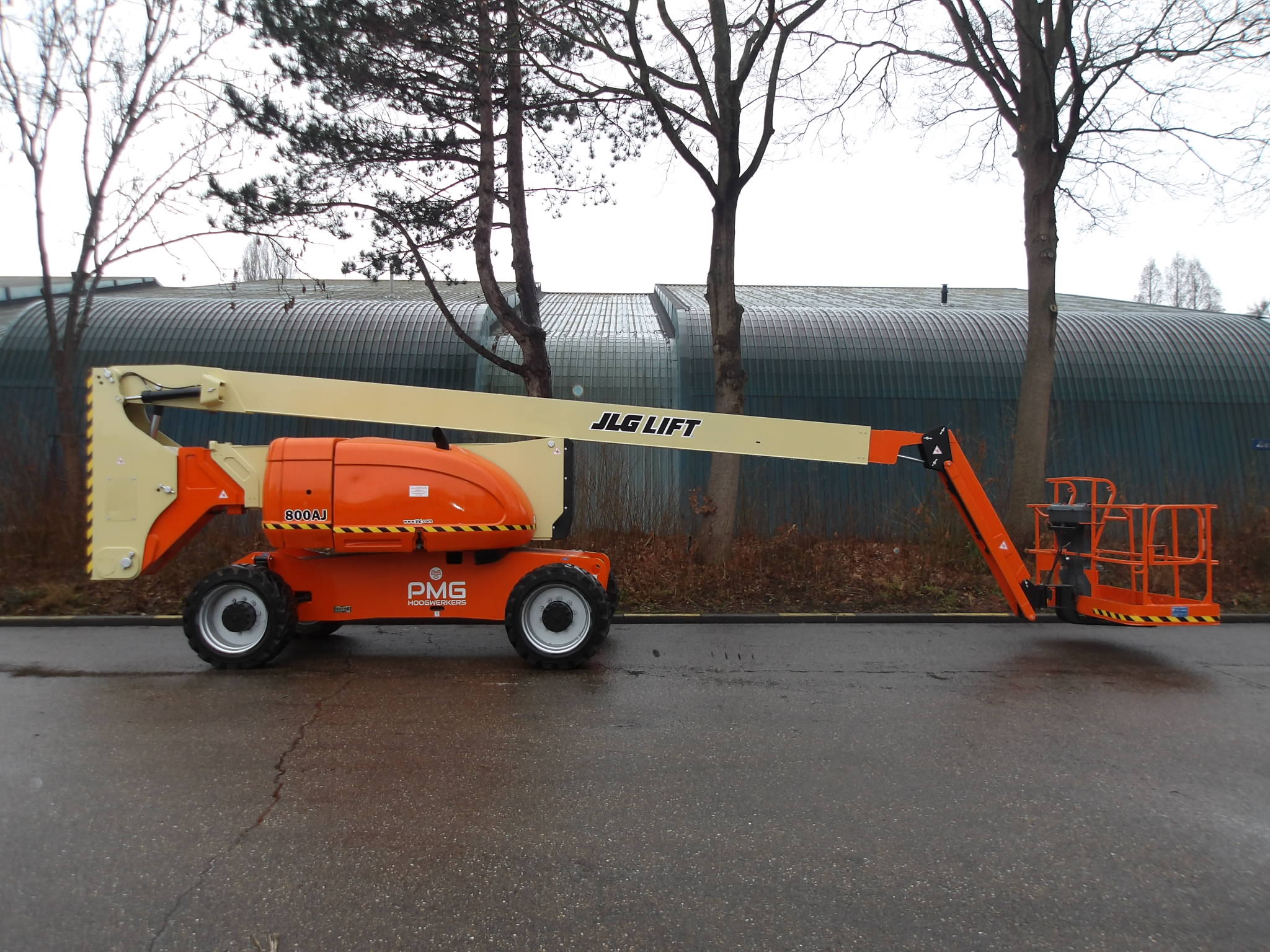JLG 800AJ