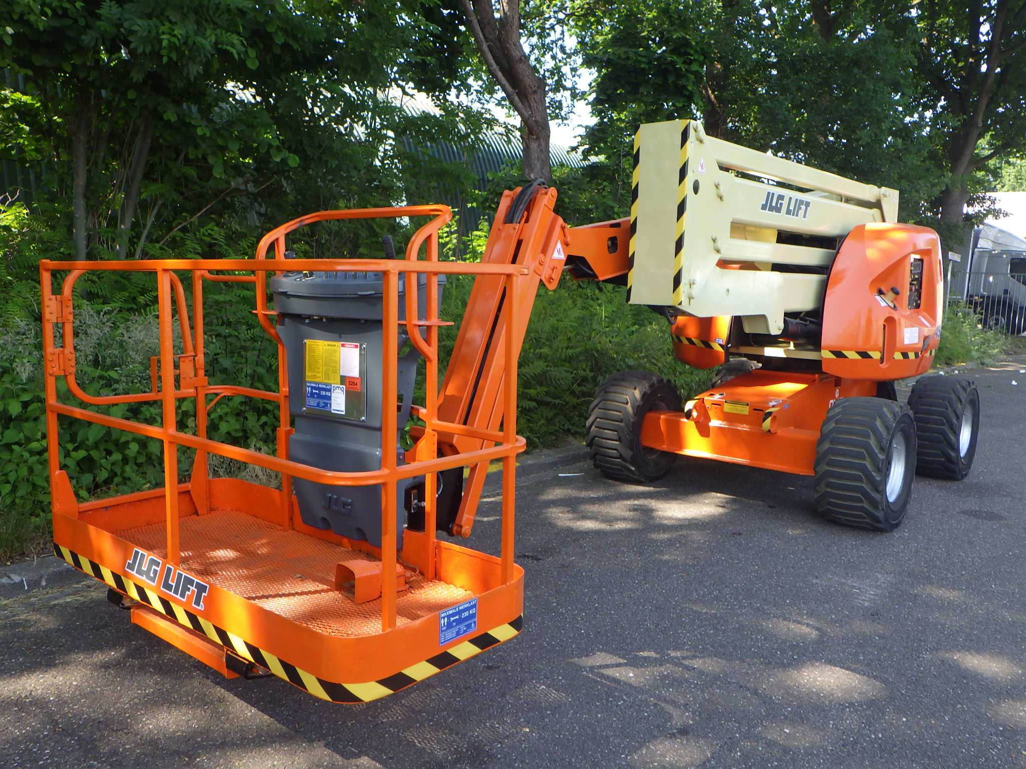 jlg-450aj-5284