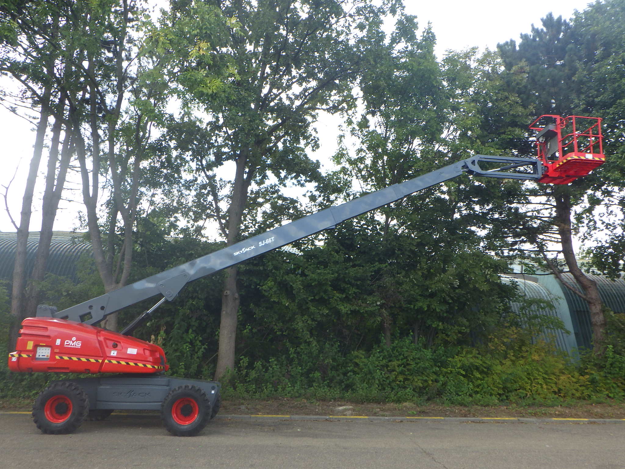 SkyJack SJ66T