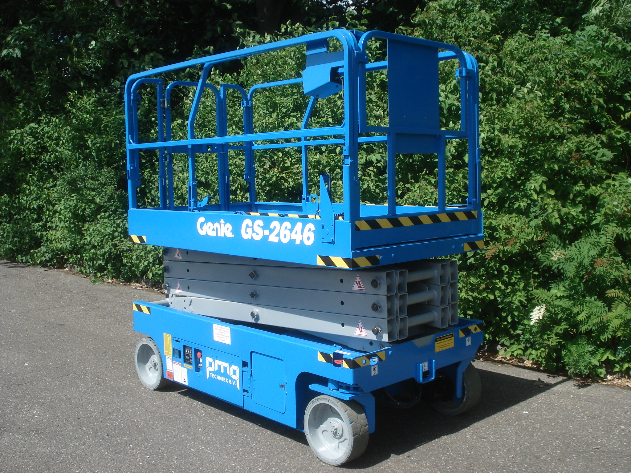 Genie GS-2646