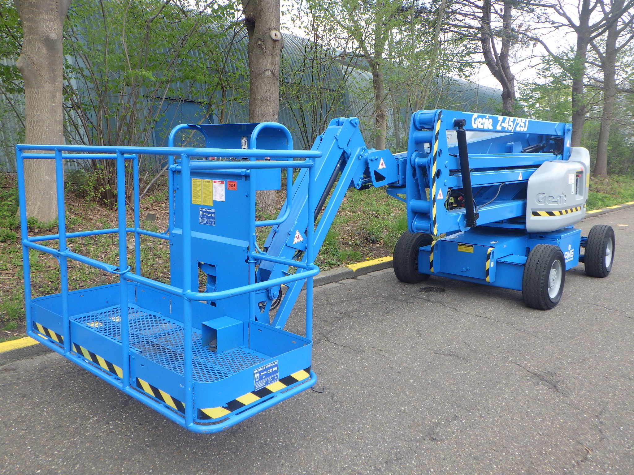 Genie Z-45/25 Bi 