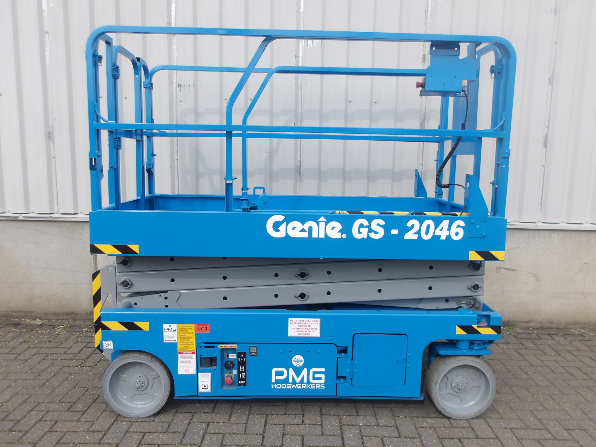 Genie GS-2046