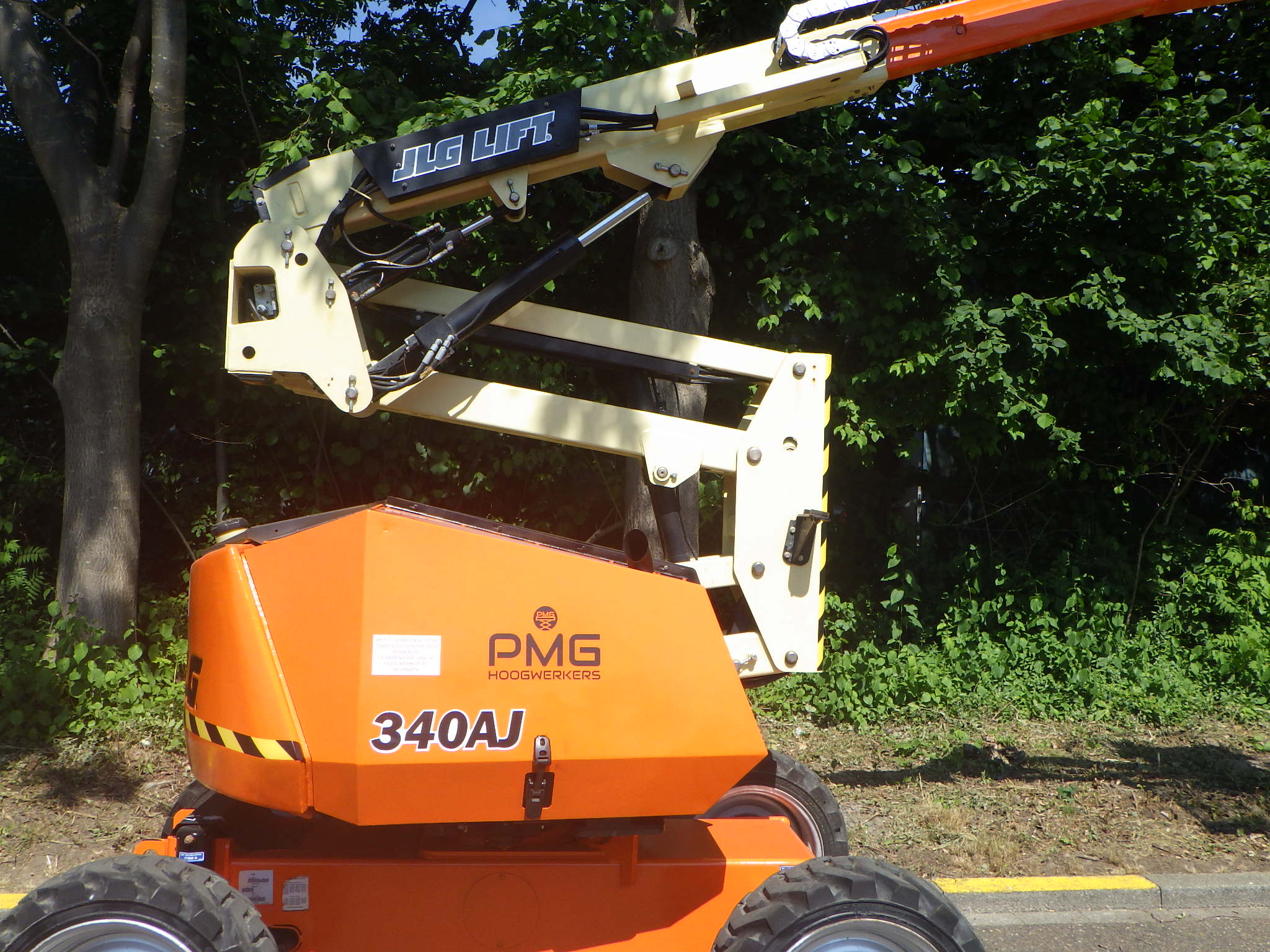 JLG 340AJ 5326