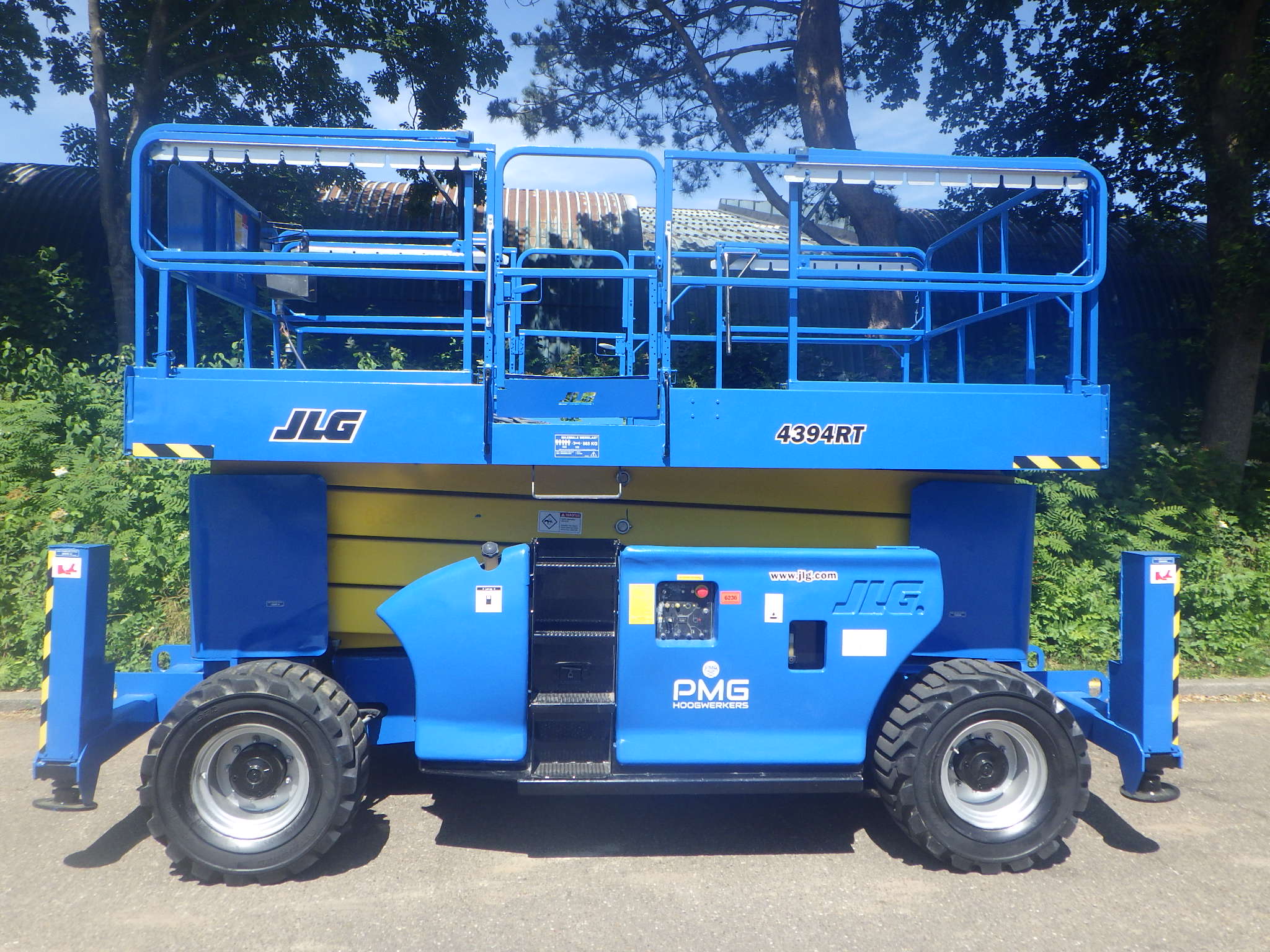 JLG 4394RT