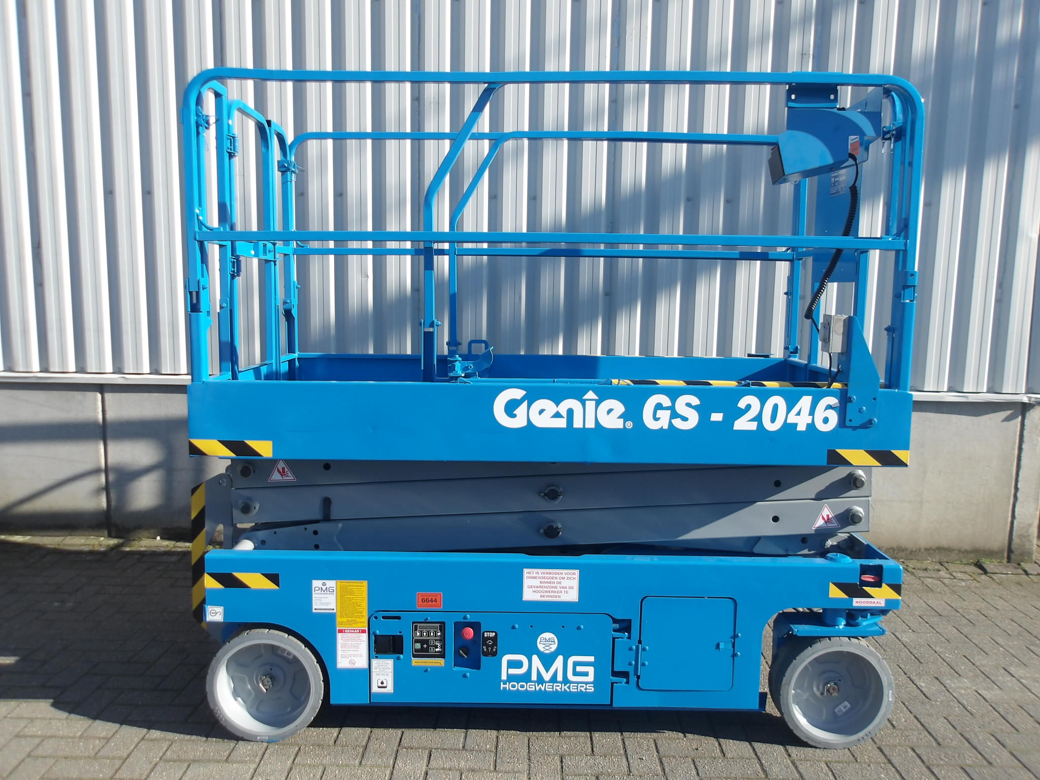 Genie GS-2046