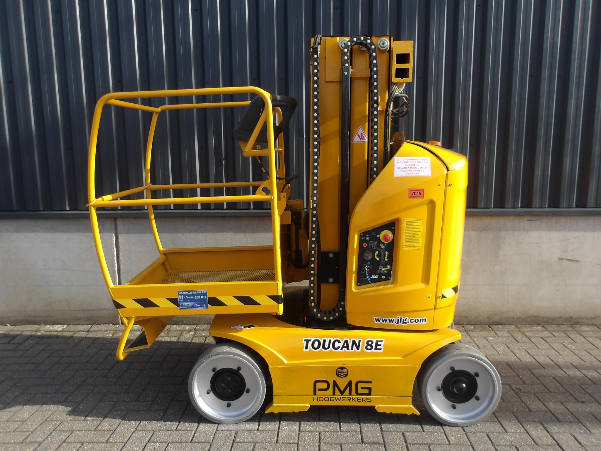 Toucan 8E