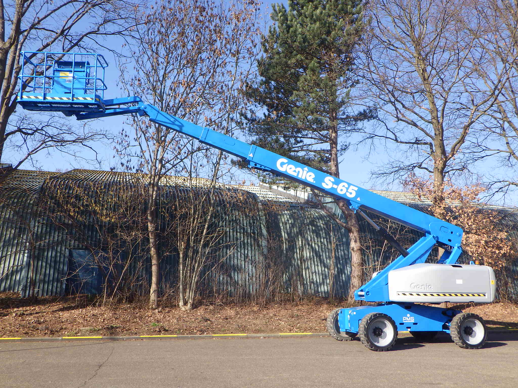 Genie S-65