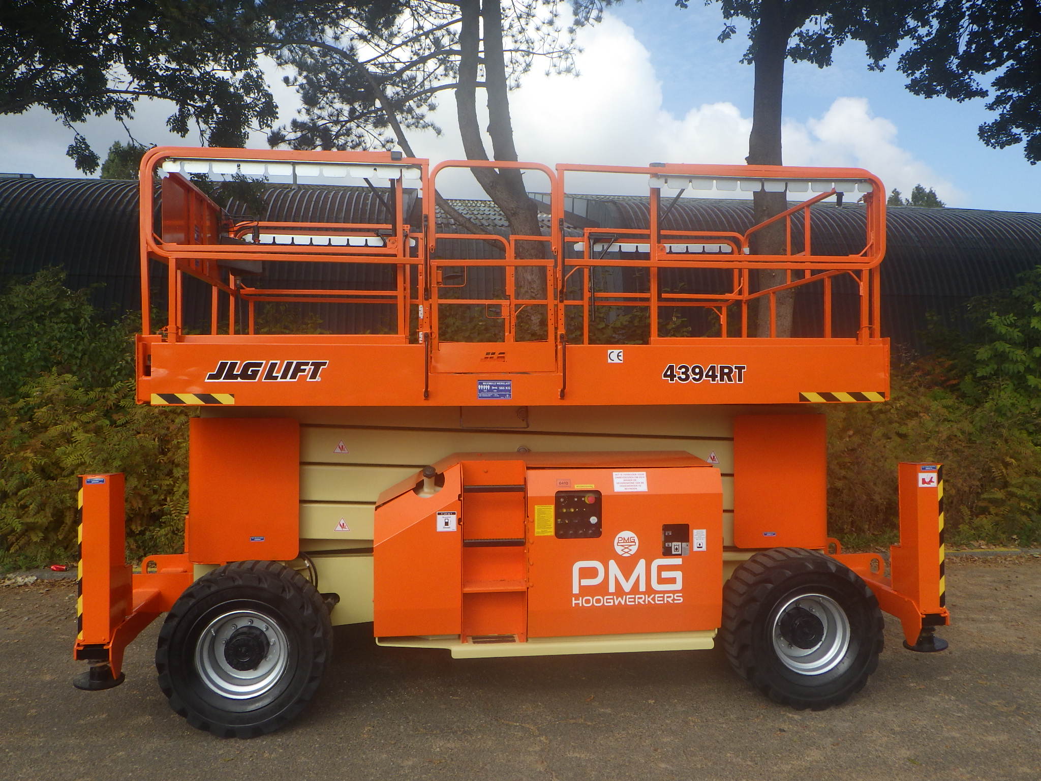 JLG 4394RT
