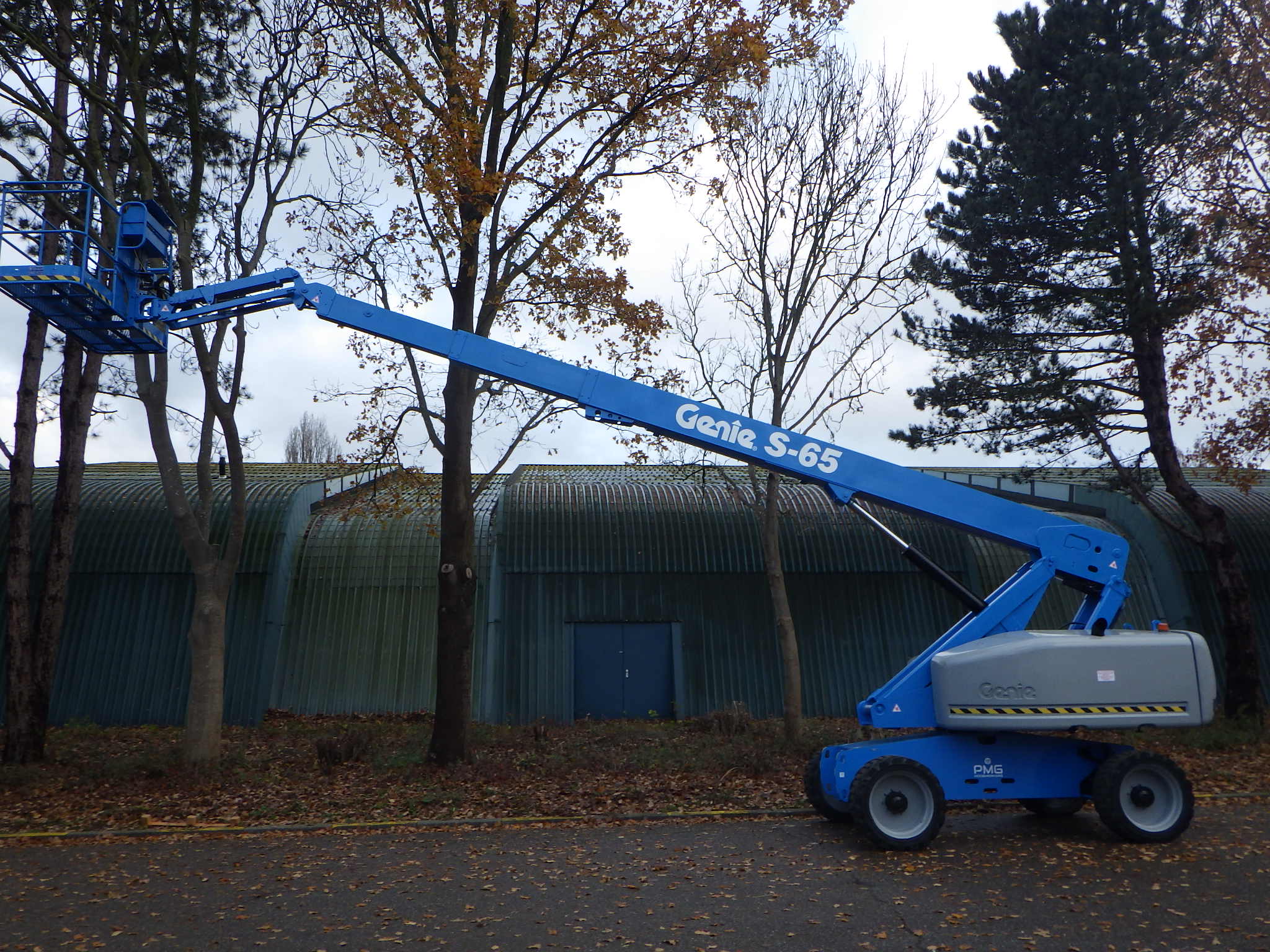 Genie S-65