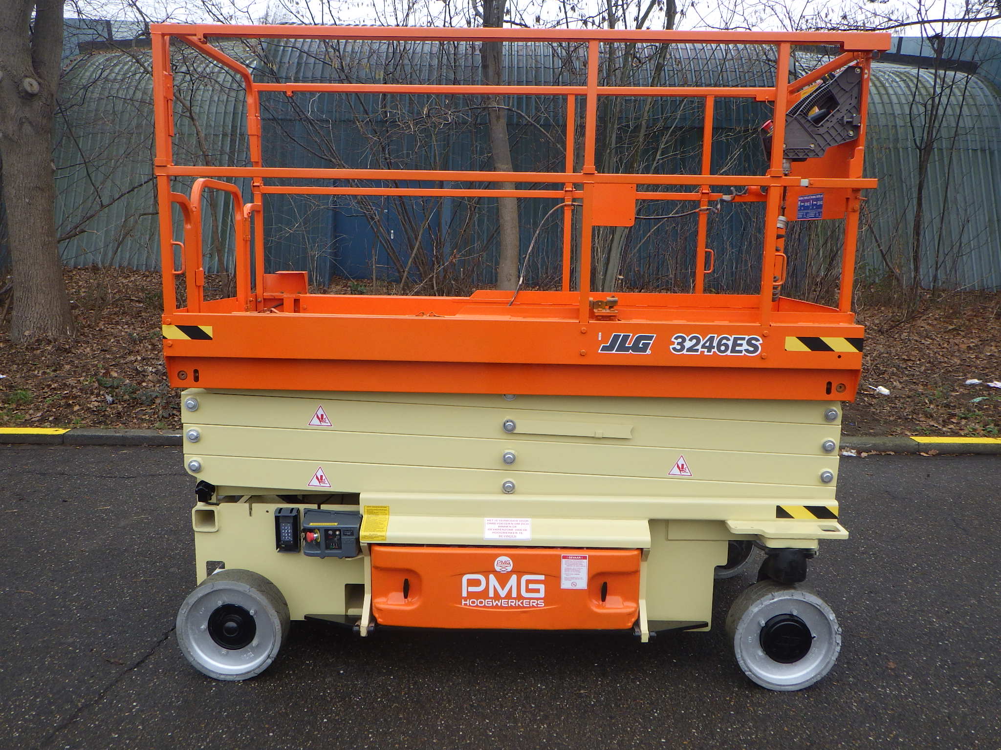 JLG 3246ES