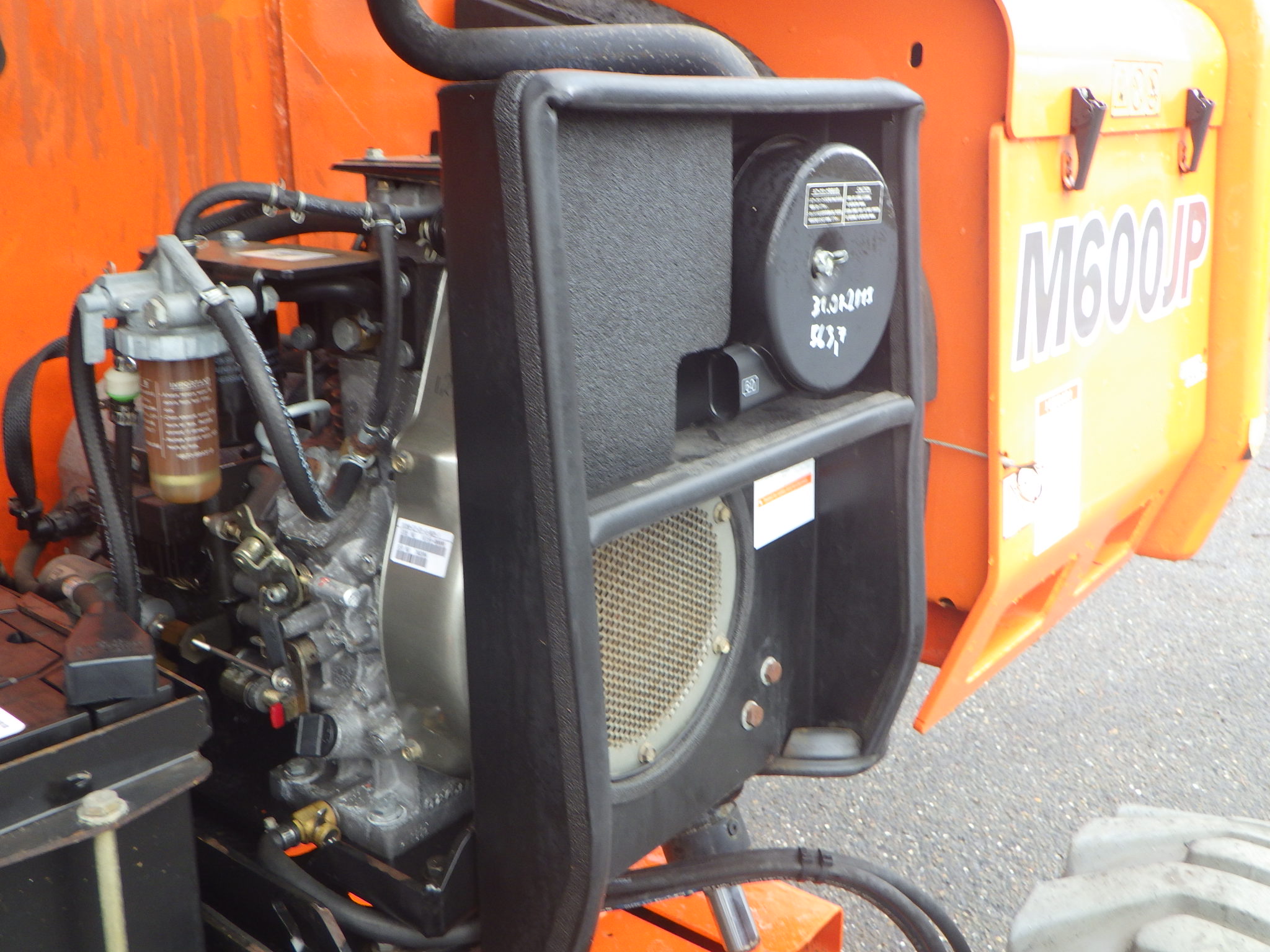 JLG M600JP