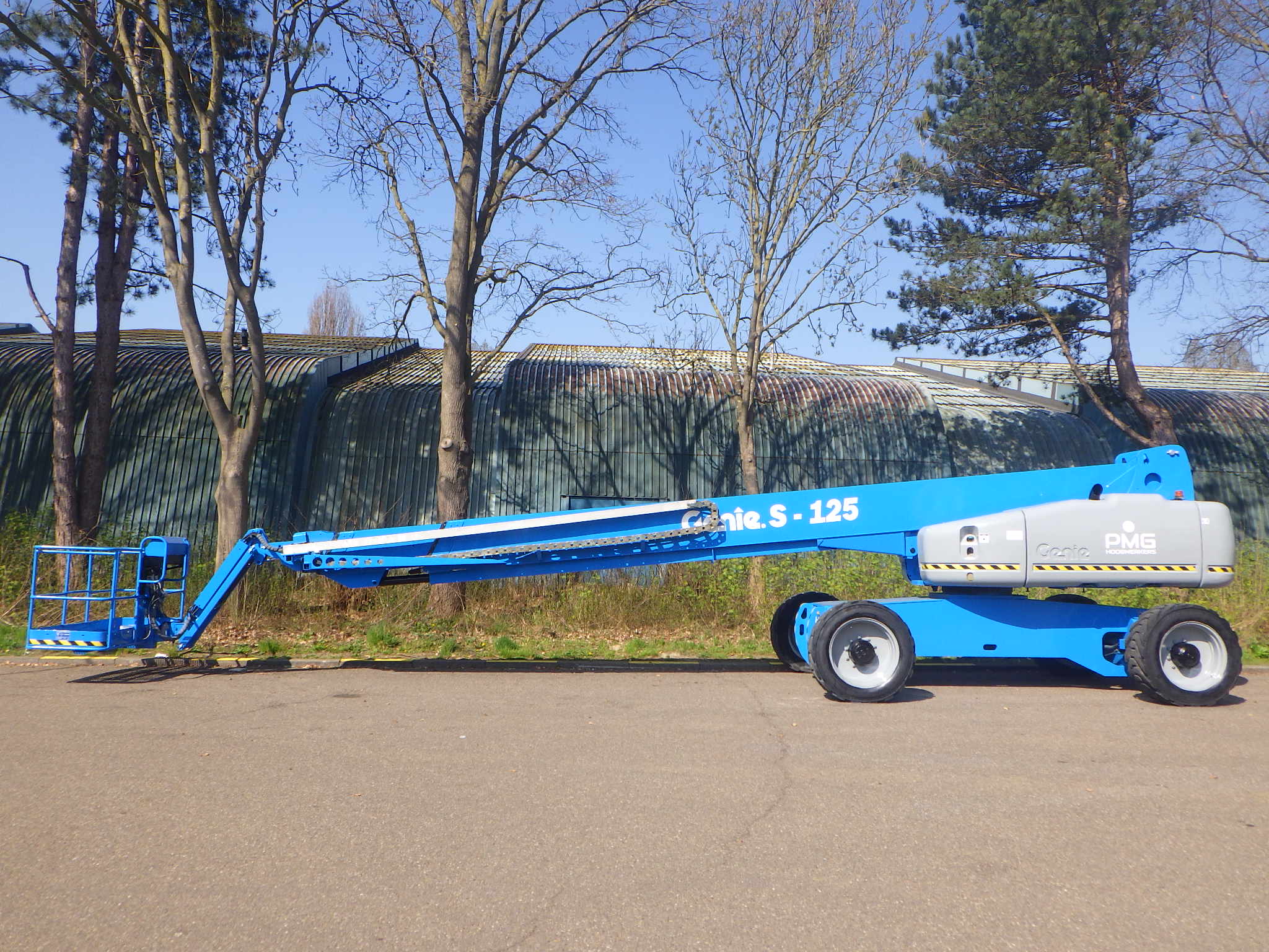 Genie S-125