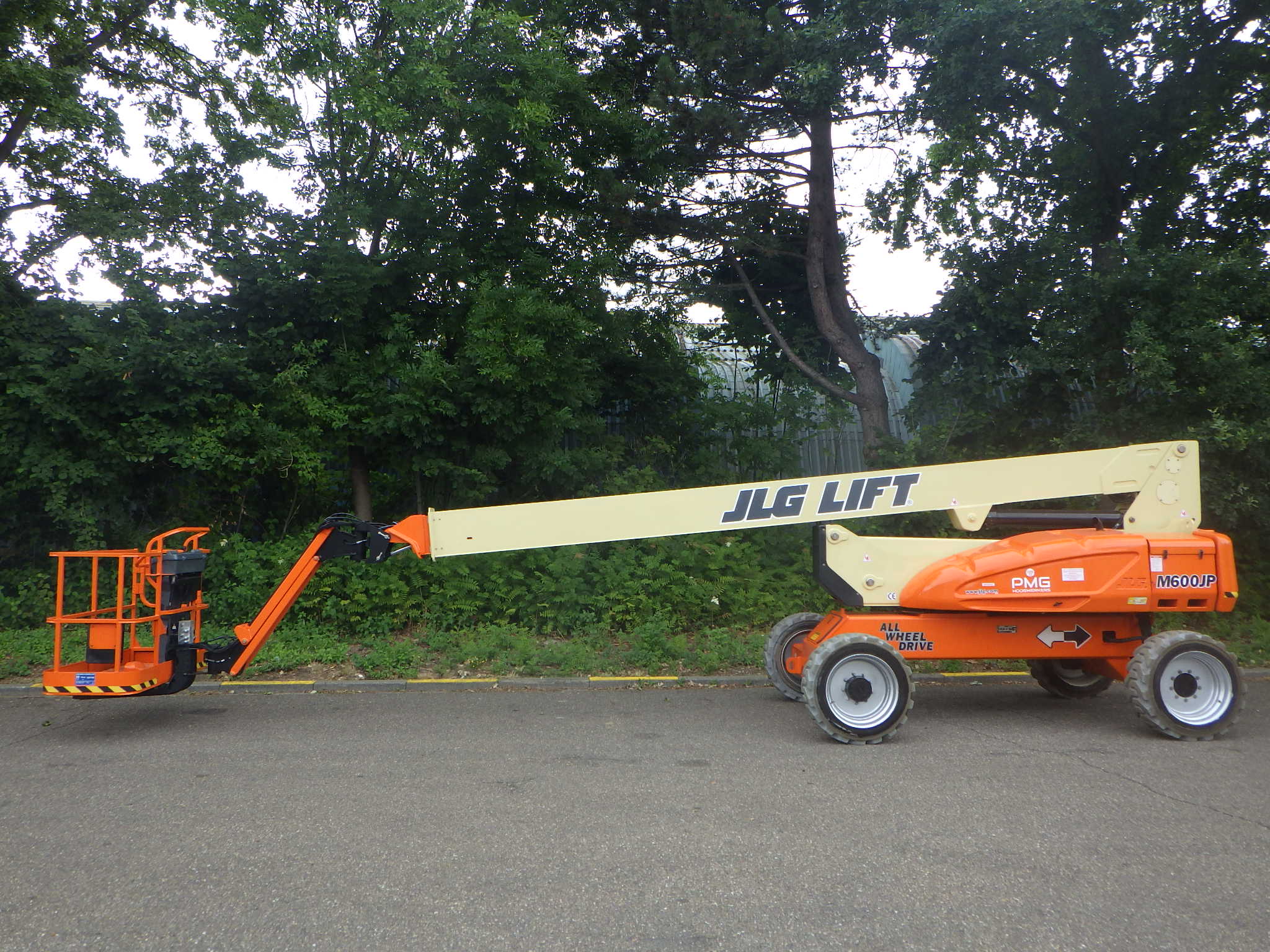 JLG M600JP 5323