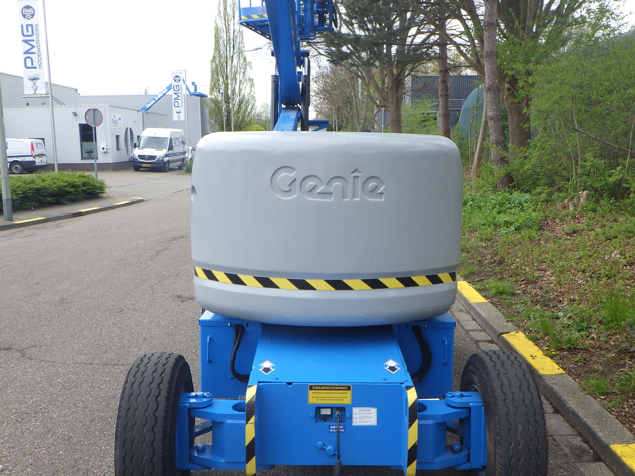 Genie Z-45/25 Bi 