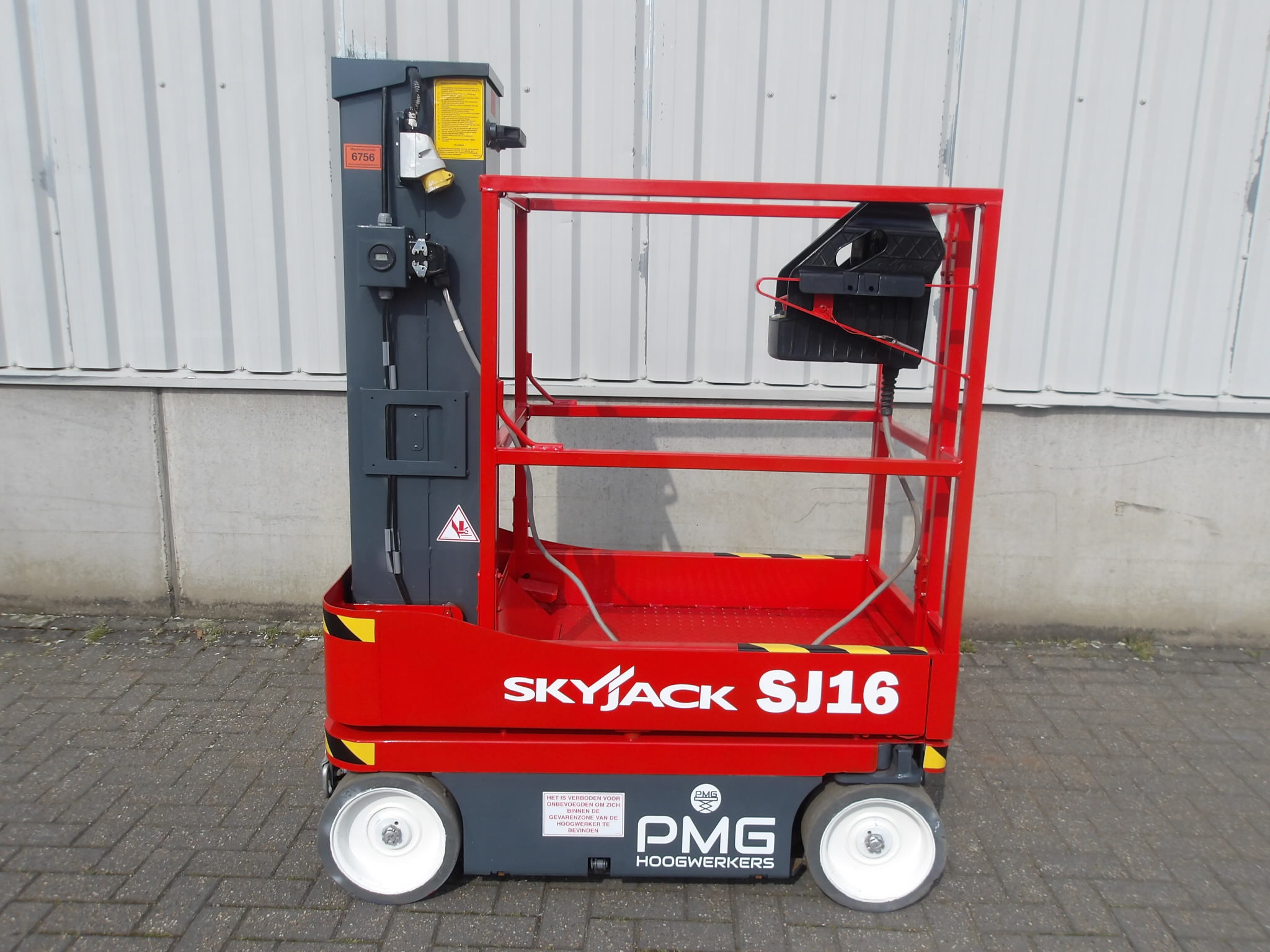 Skyjack SJ16