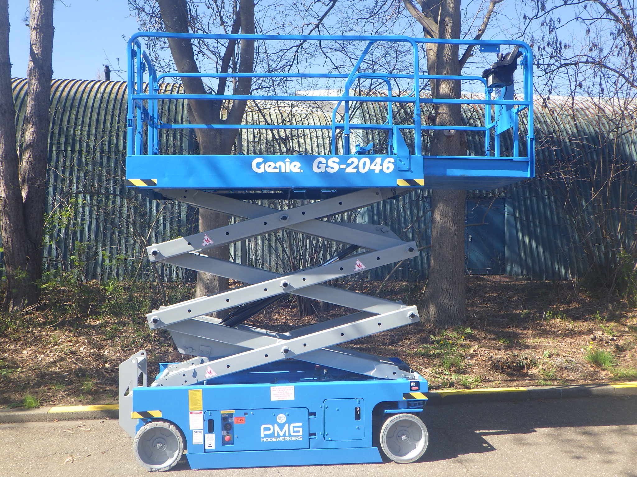 Genie GS-2046