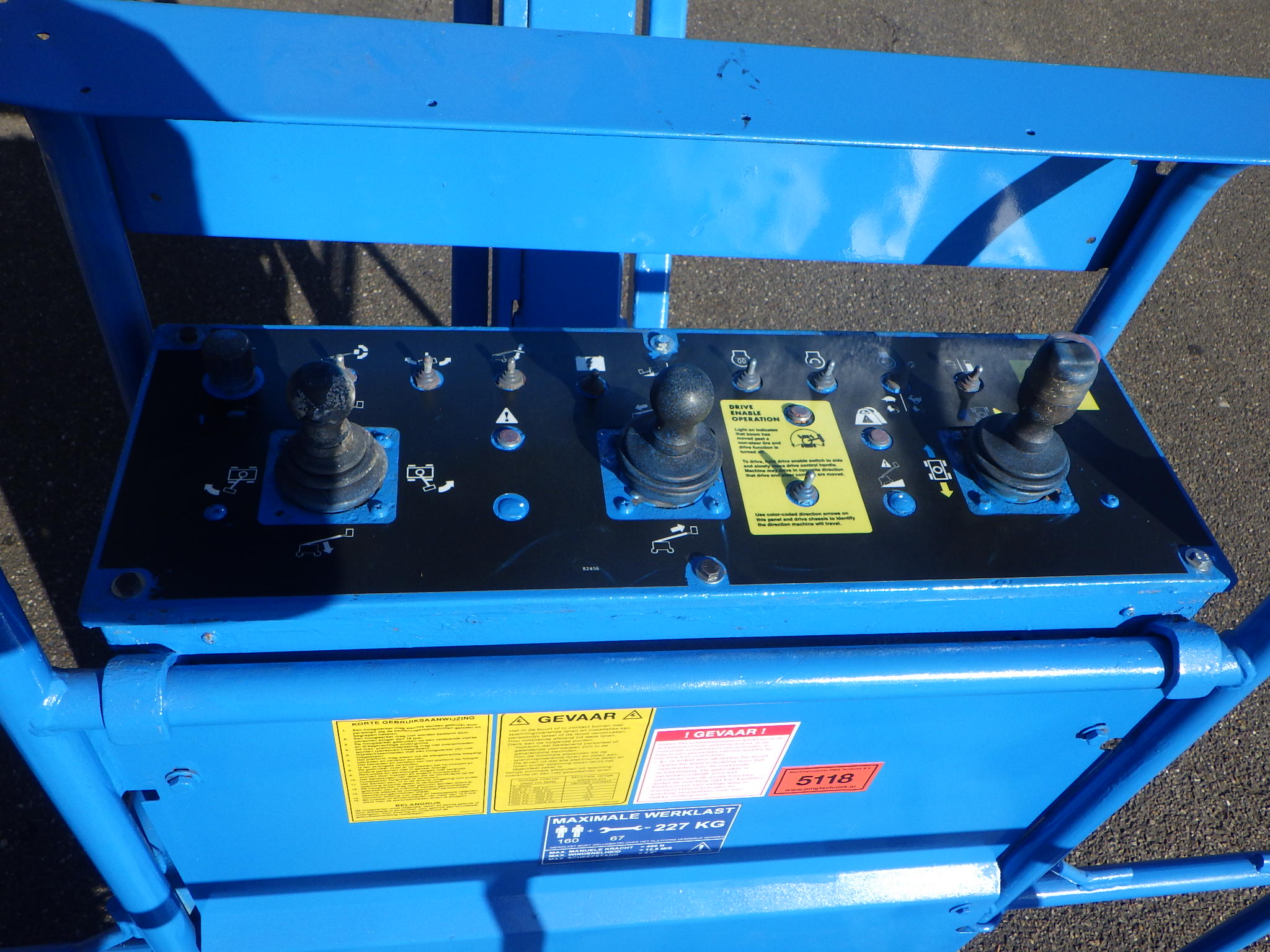 Genie S-65
