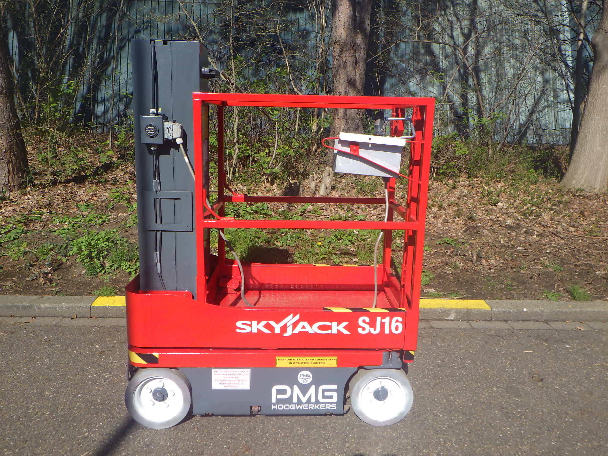 Skyjack SJ16