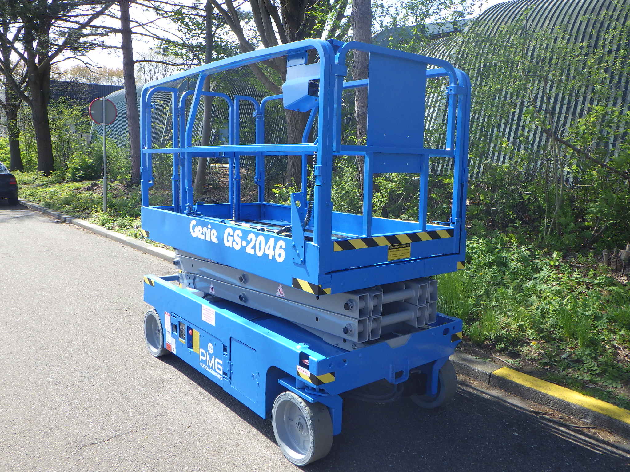 Genie GS-2046