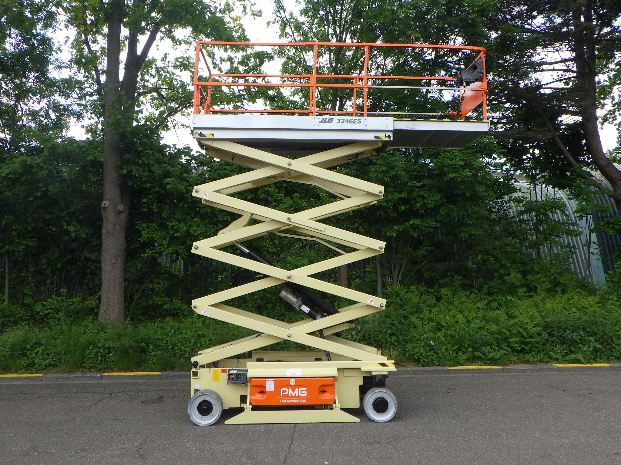 JLG 3246ES 