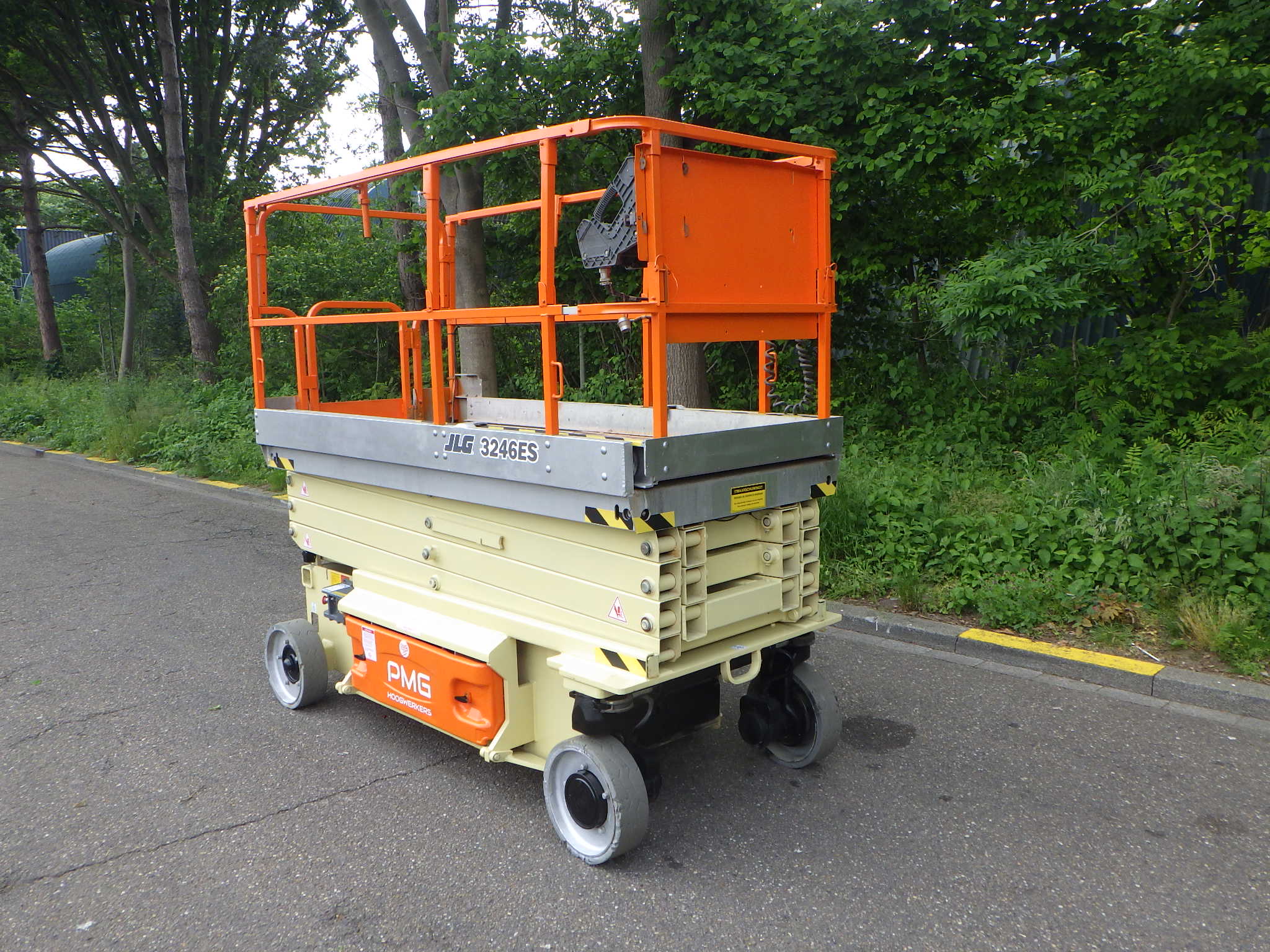 JLG 3246ES 