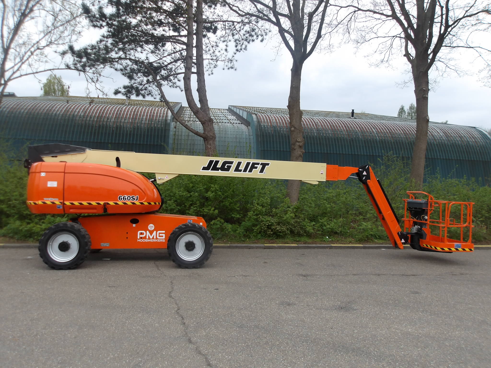 JLG 660SJ