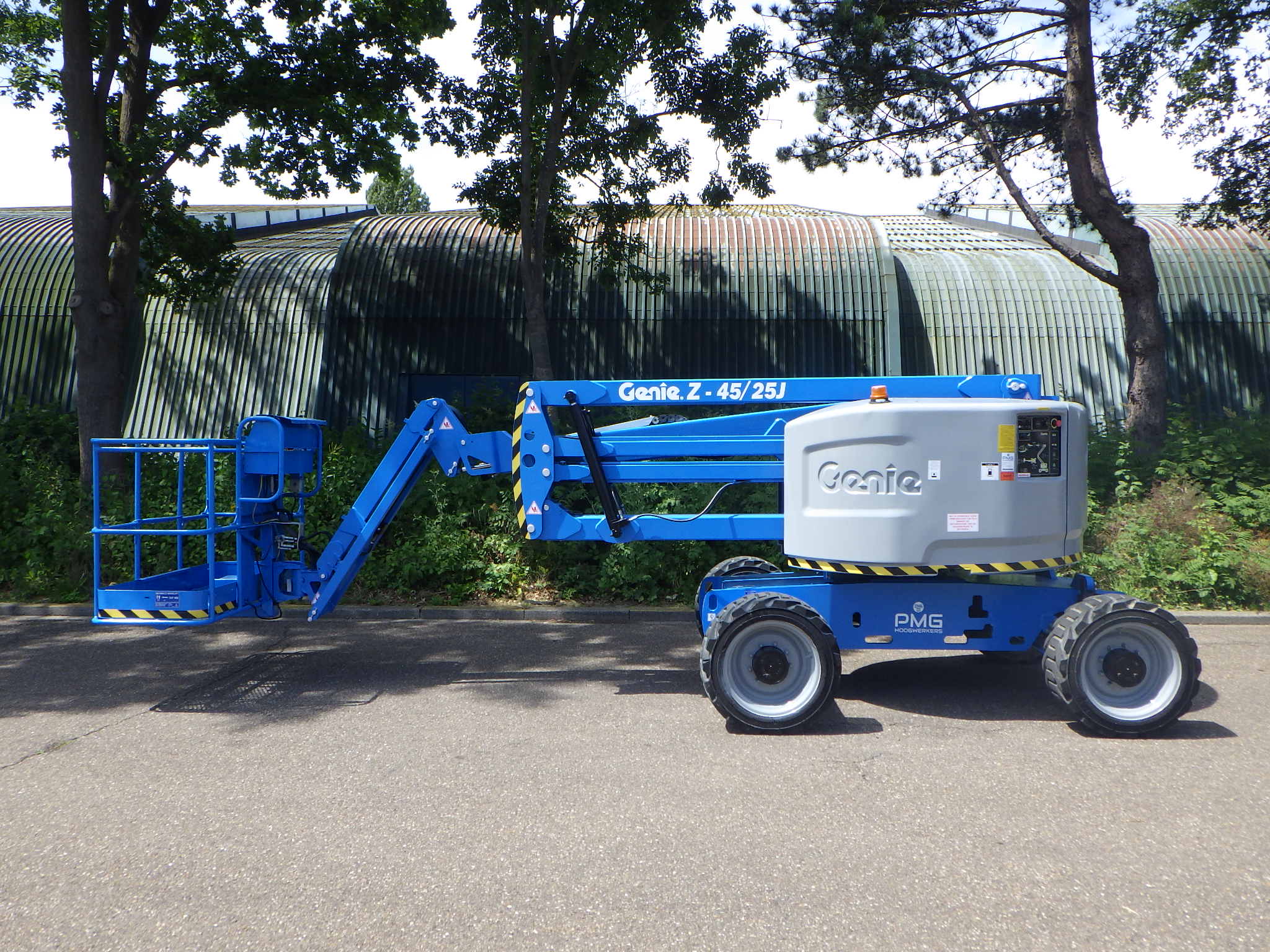 Genie Z-45/25J RT 