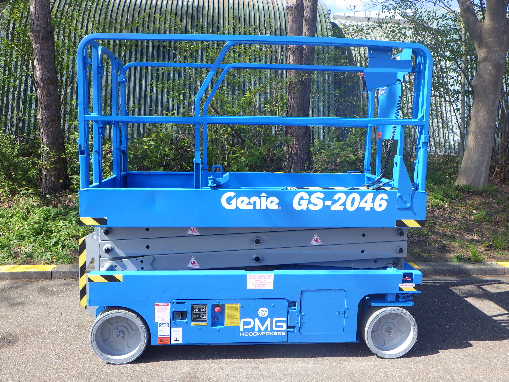 Genie GS-2046
