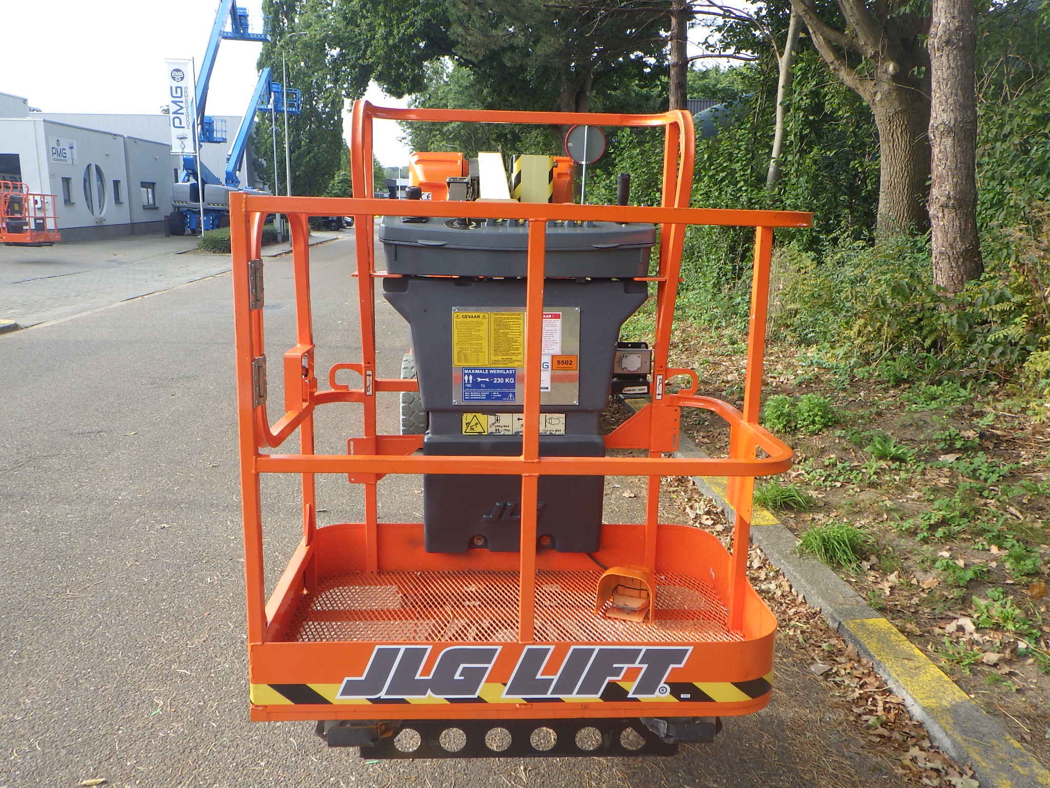 JLG E300AJP