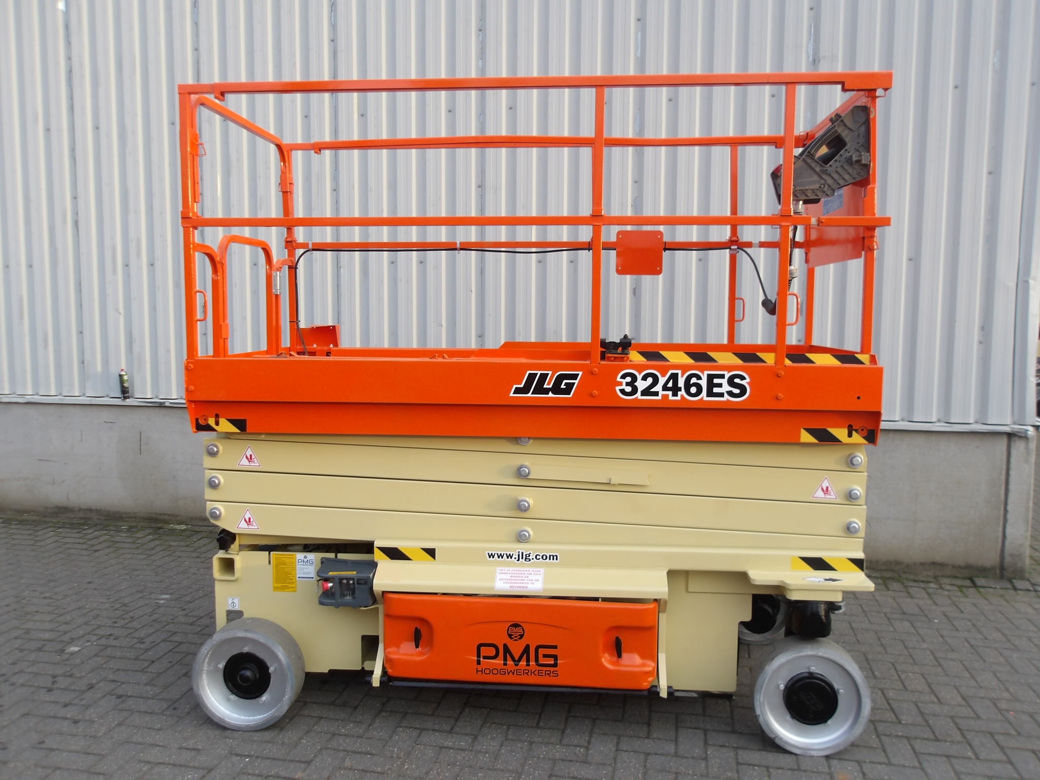 JLG 3246ES 
