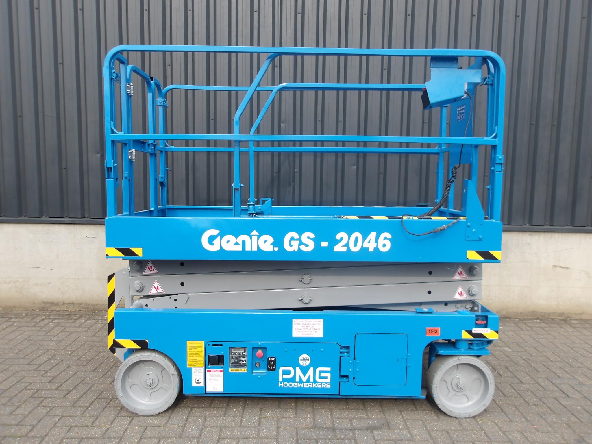 Genie GS-2046