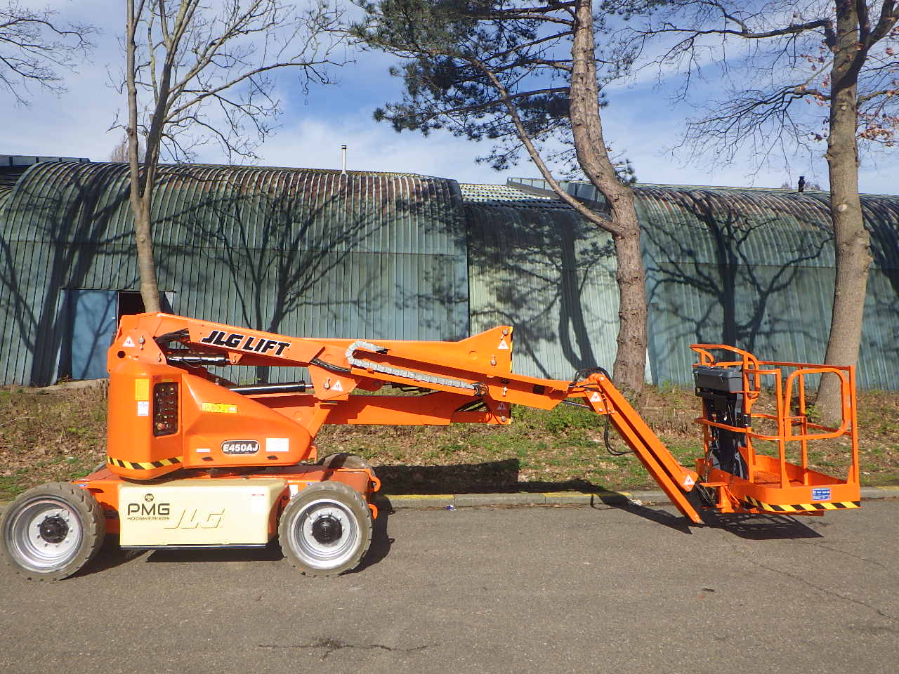 JLG E450AJ